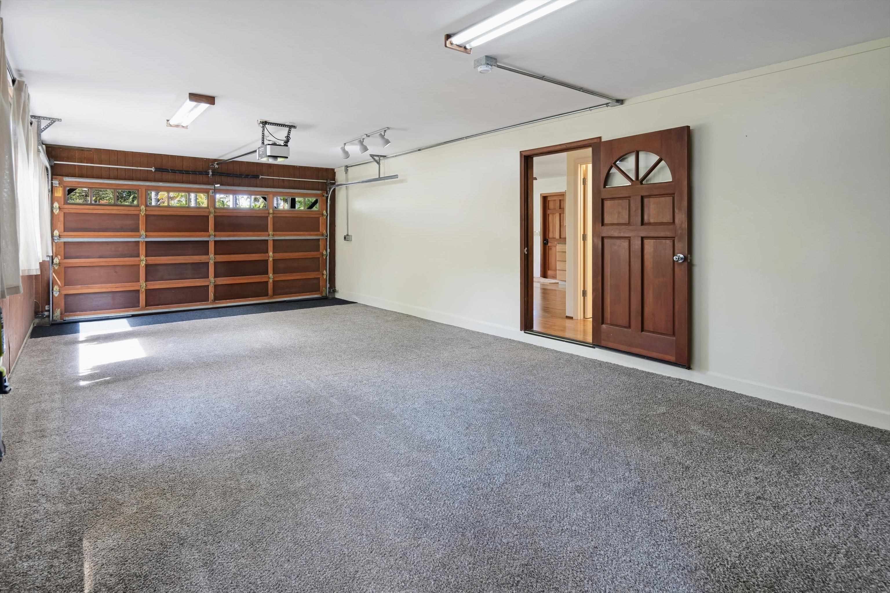 566 Hoene St Property Photo 40