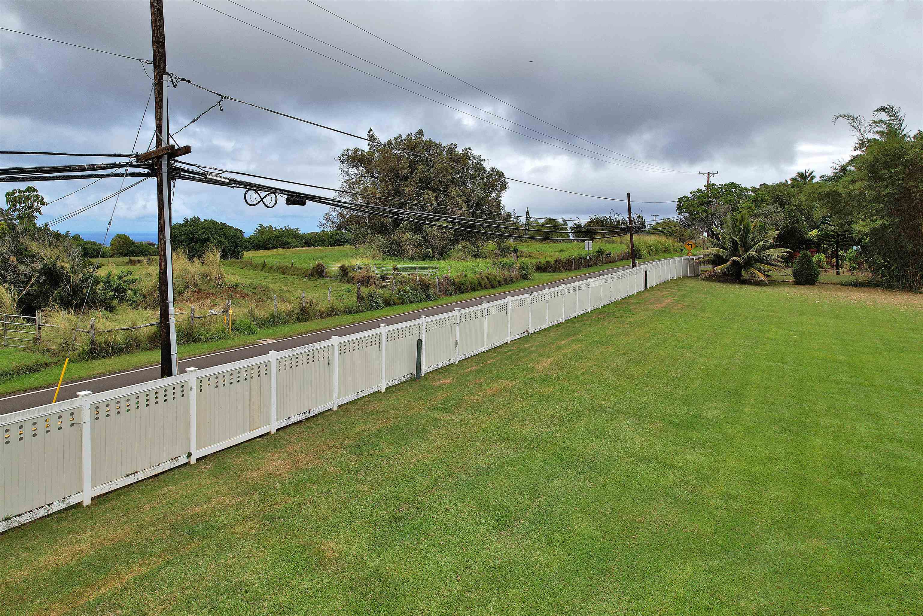 1525 Kaupakalua Rd Property Photo 43