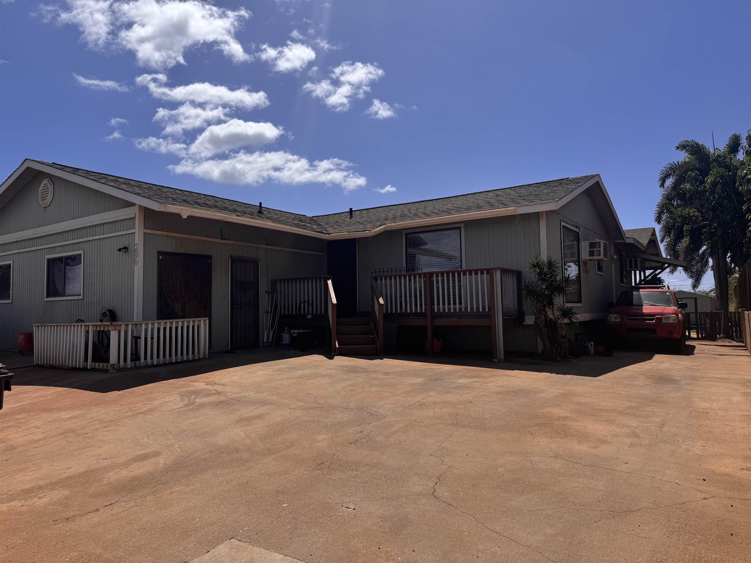 286 Humupea St Property Photo