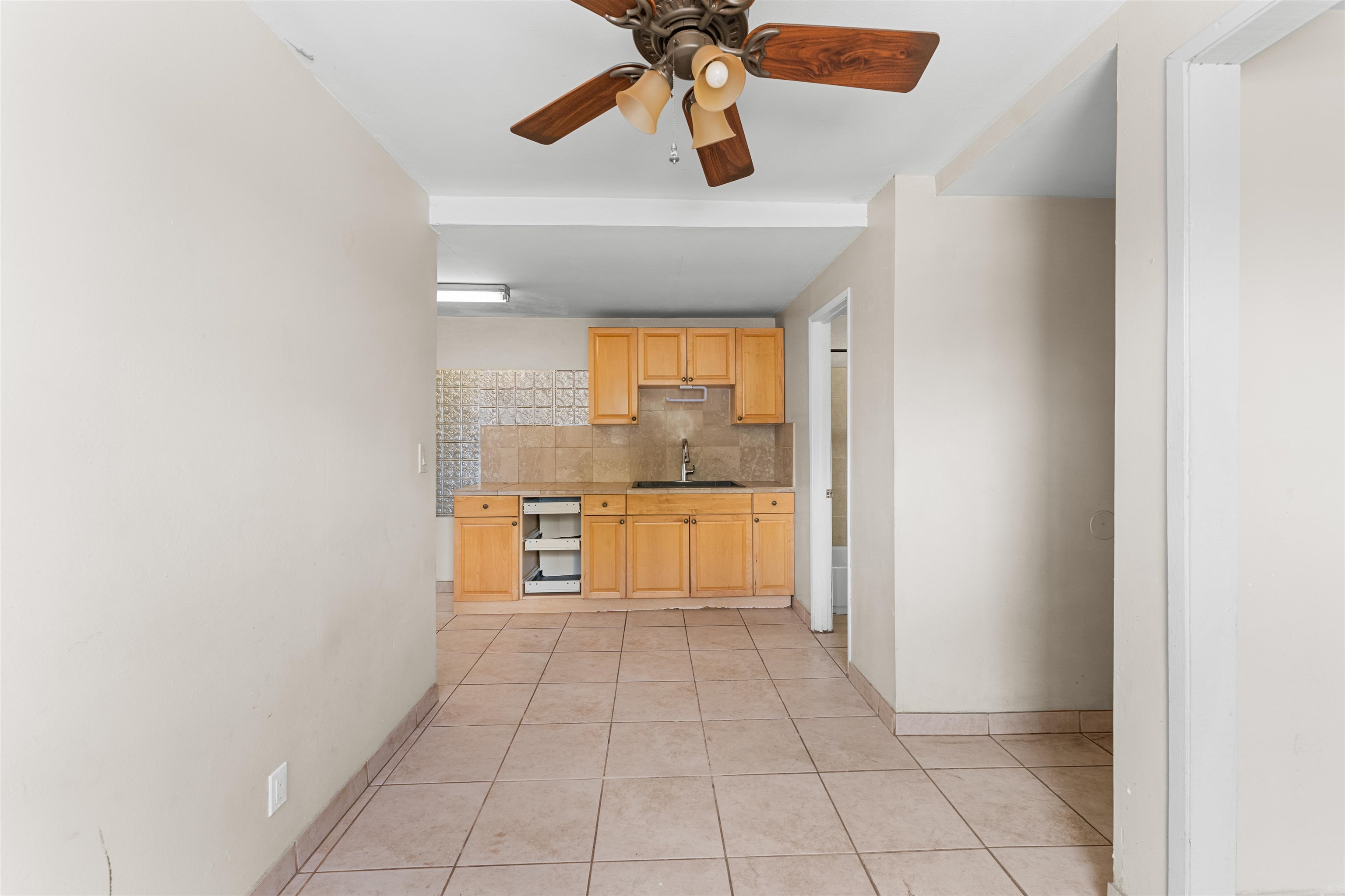 286 Humupea St Property Photo 6