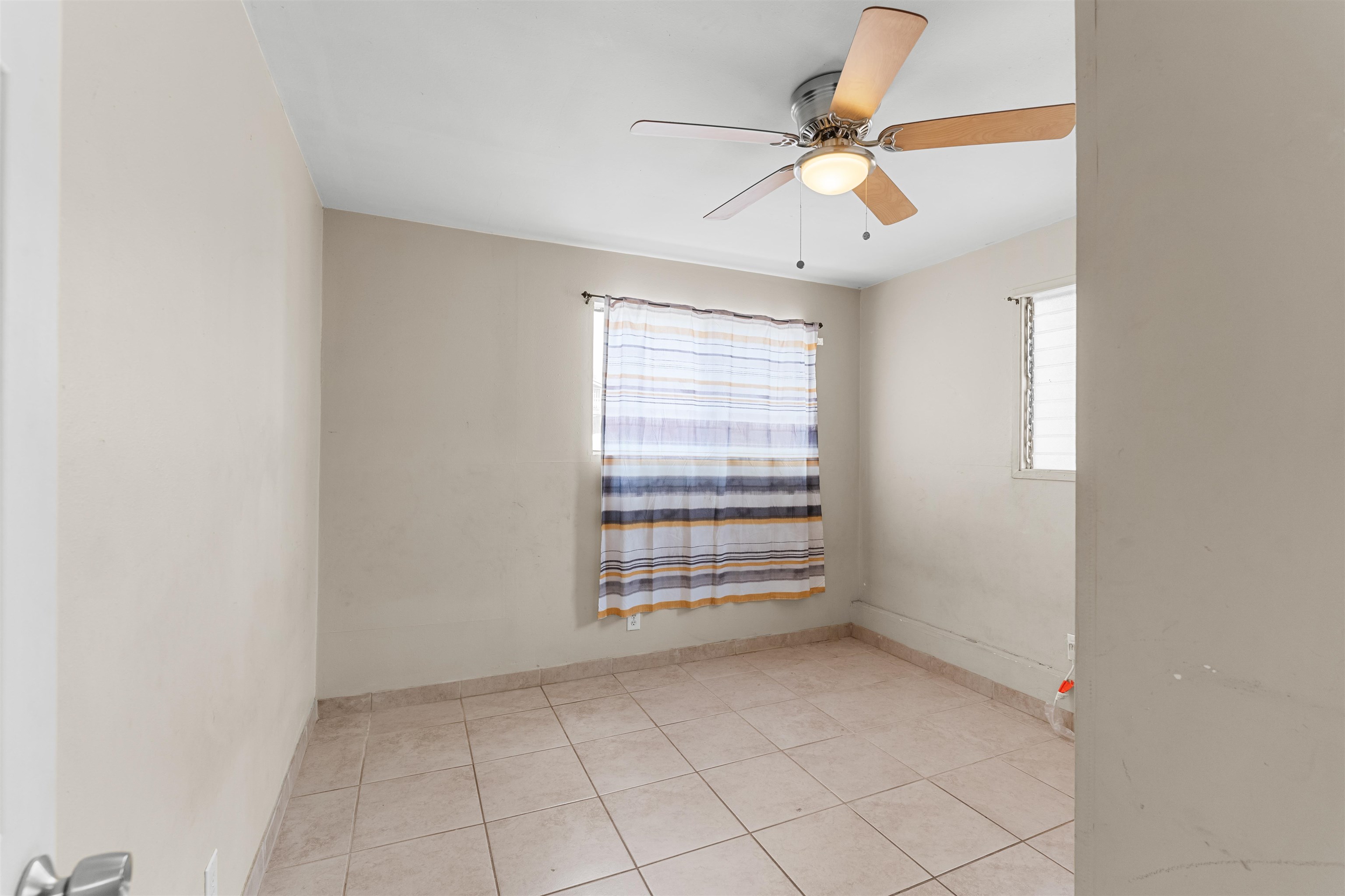 286 Humupea St Property Photo 8