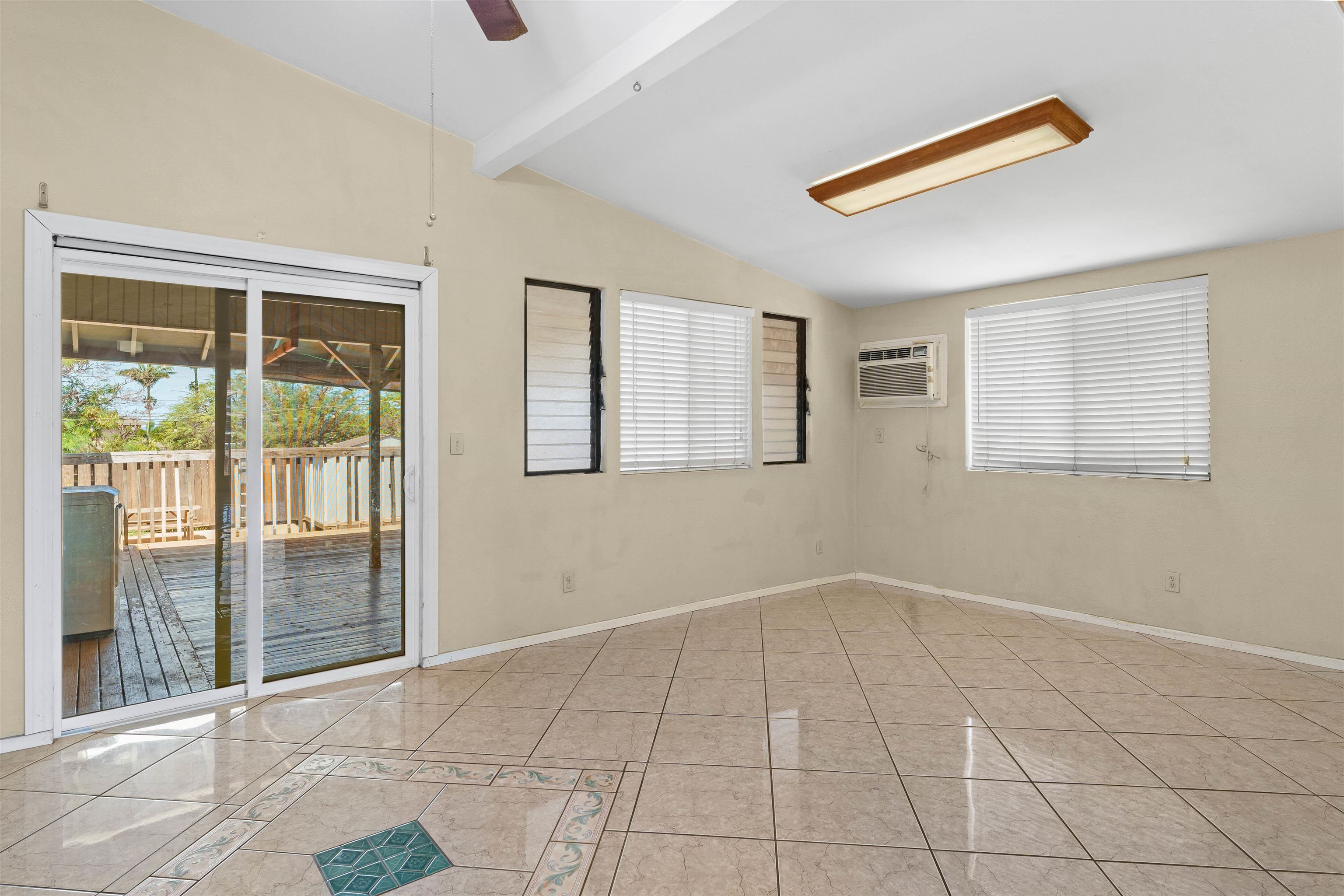 286 Humupea St Property Photo 17
