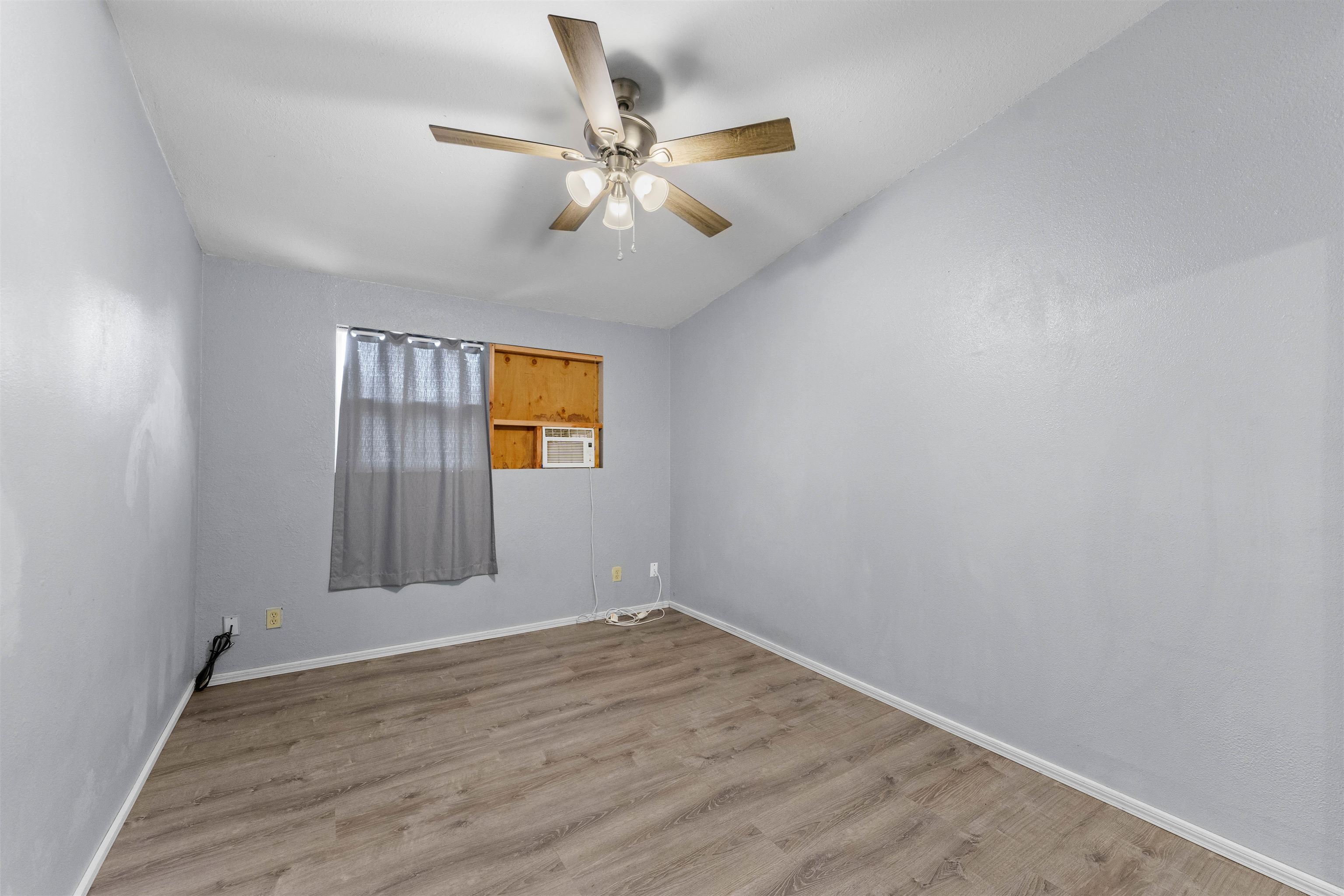 286 Humupea St Property Photo 19