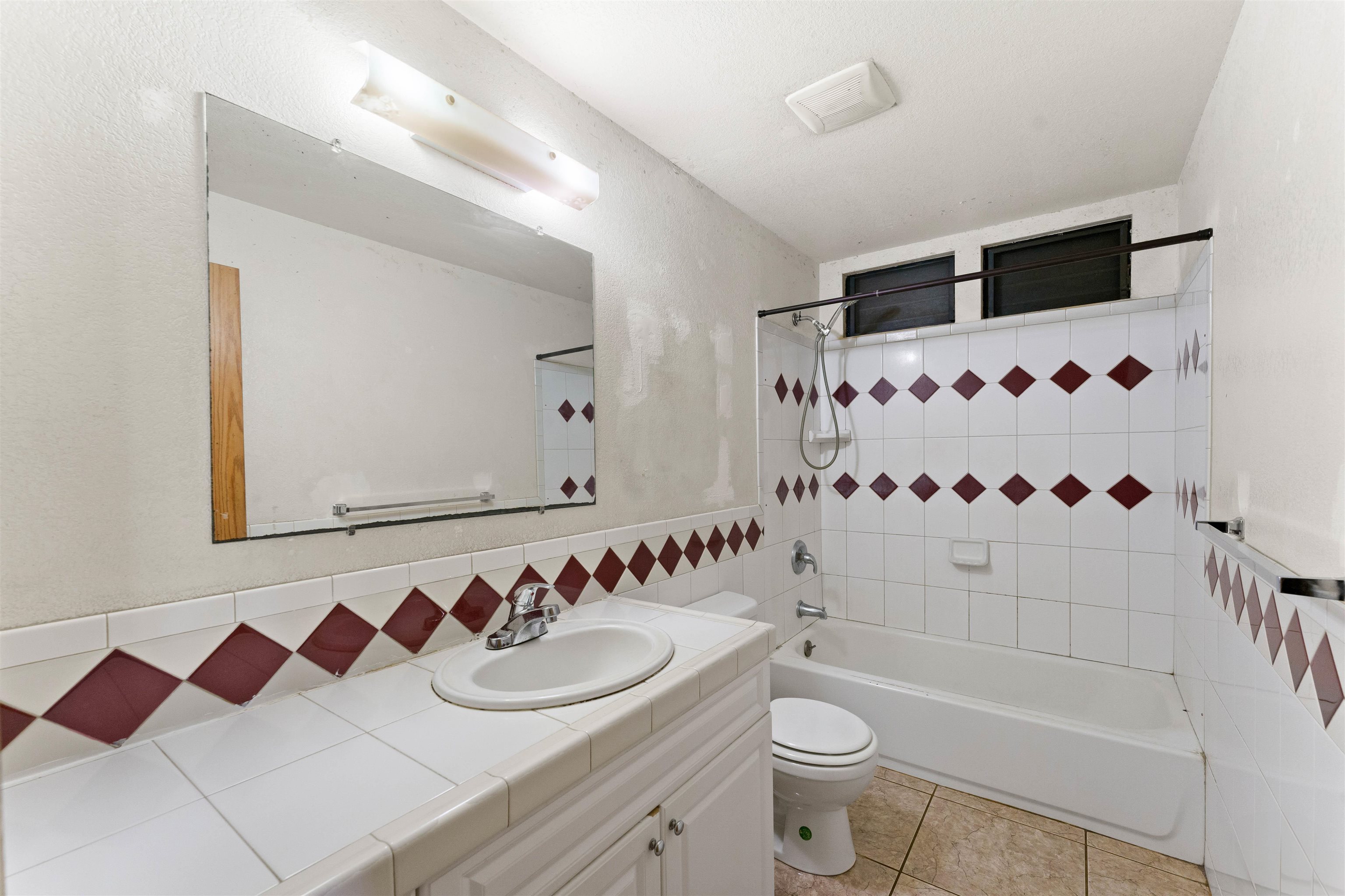 286 Humupea St Property Photo 23