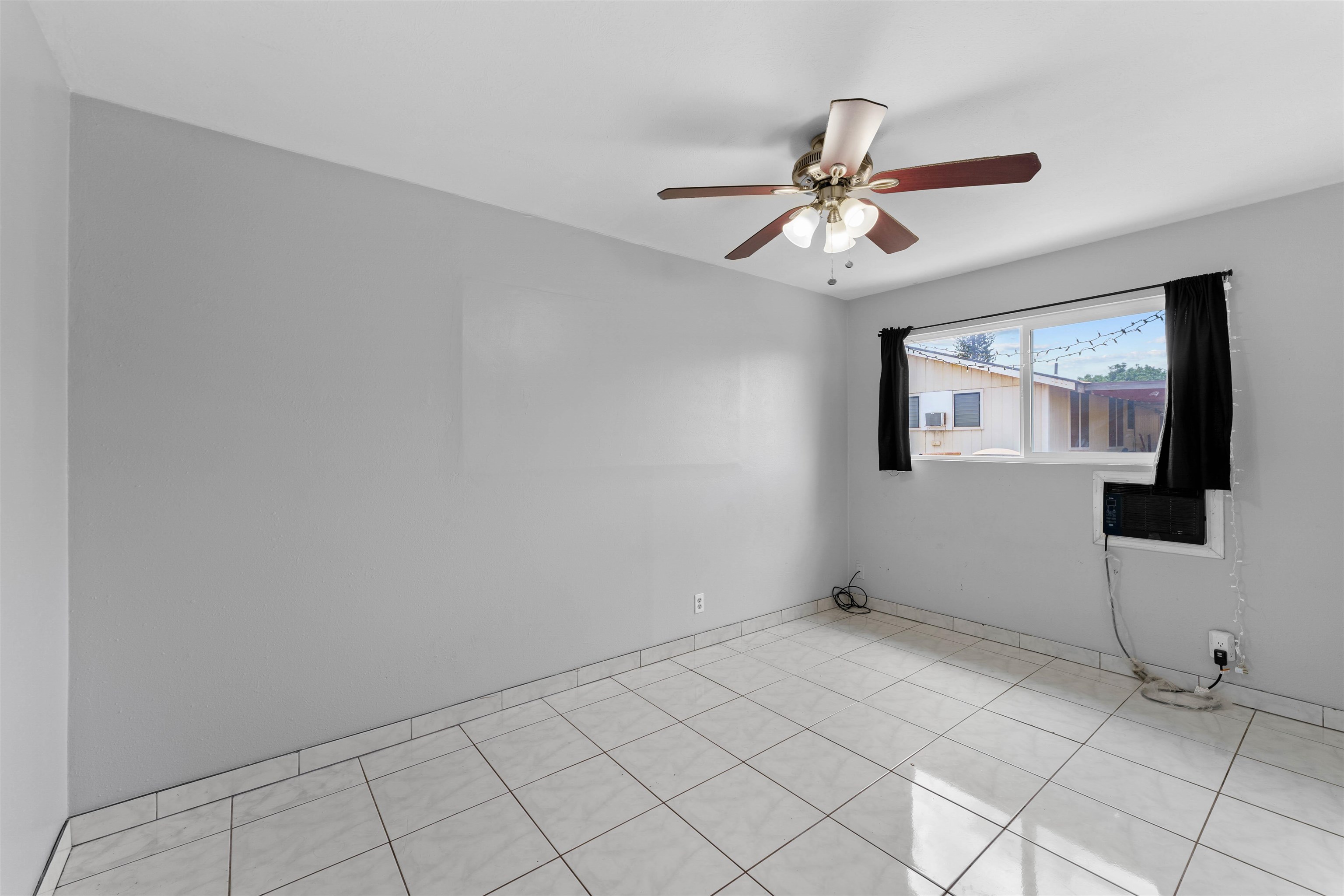 286 Humupea St Property Photo 31