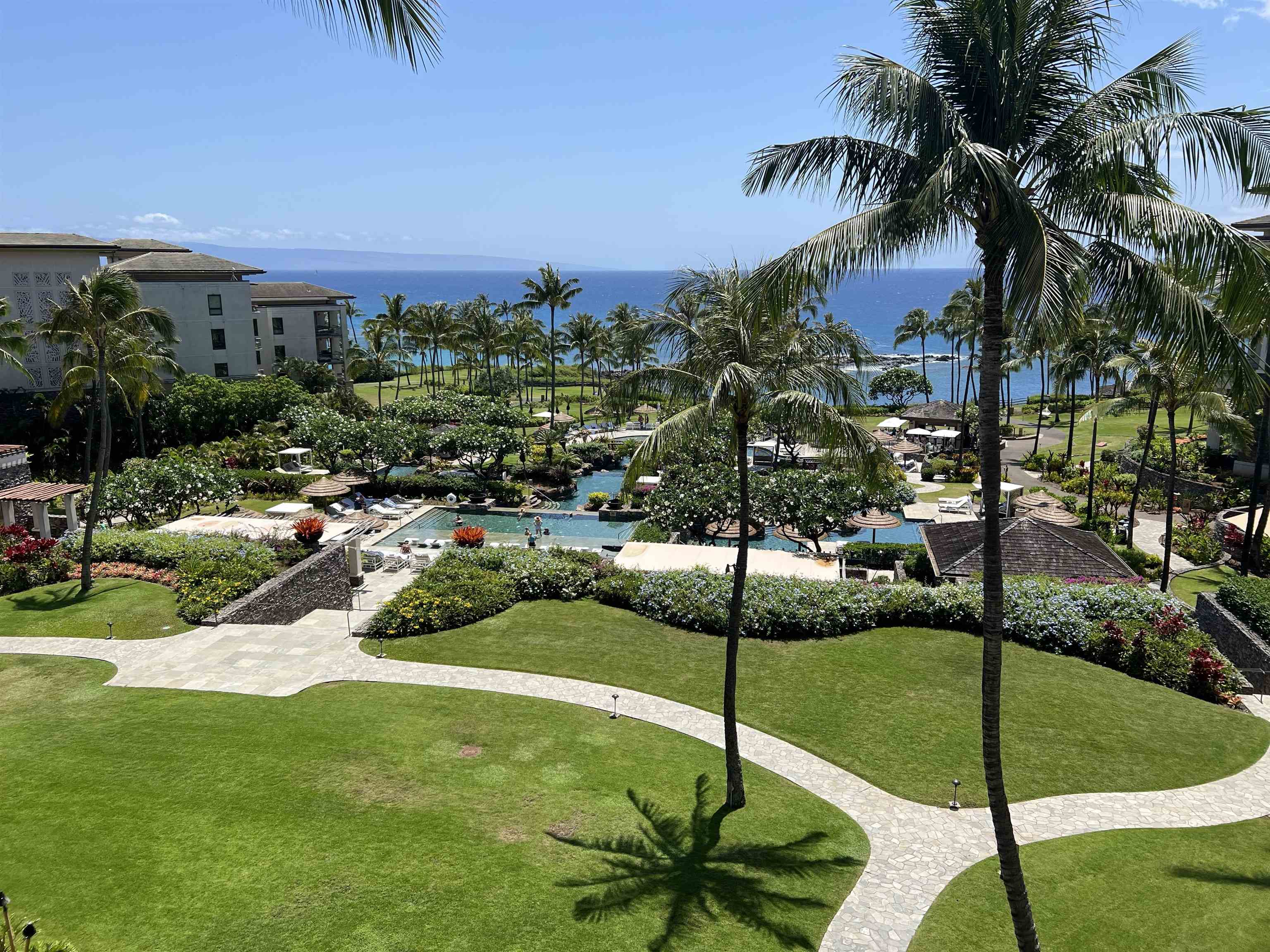 1 Bay Dr Property Photo 1