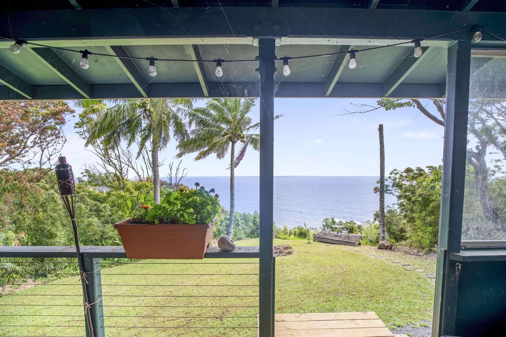 7953 Hana Hwy Property Photo
