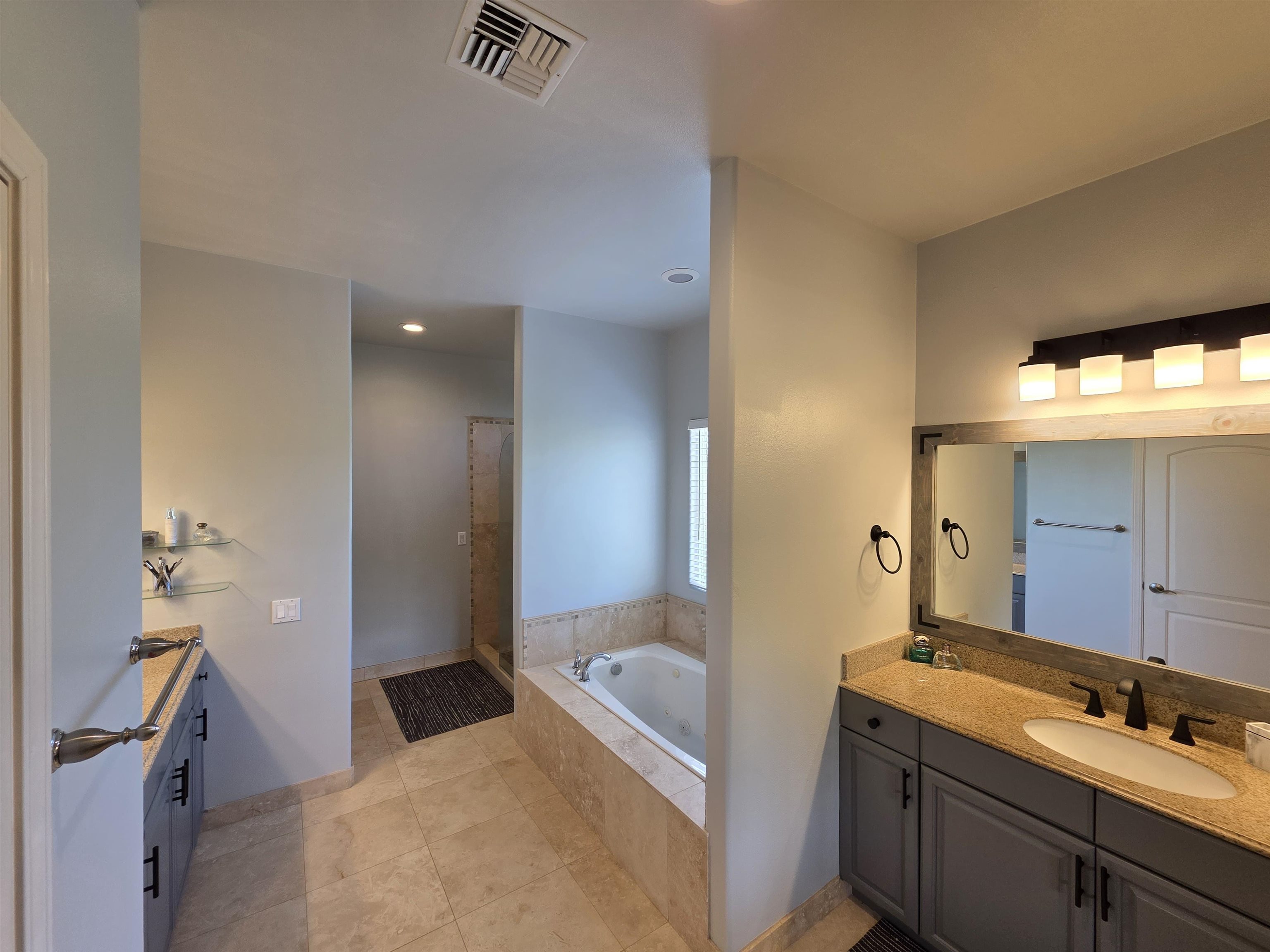 12 Areca Pl Property Photo 15
