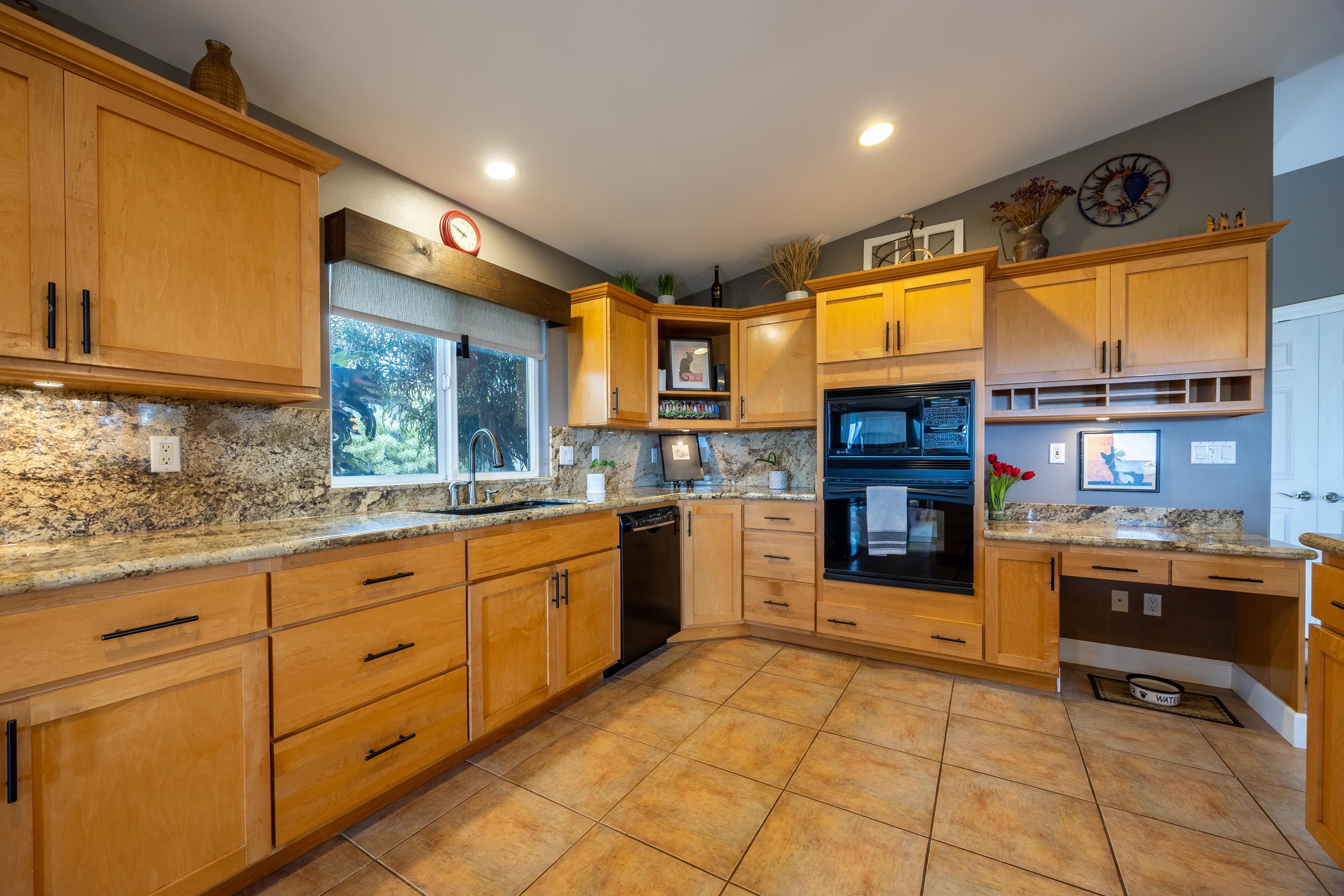54 Piina Pl Property Photo 12