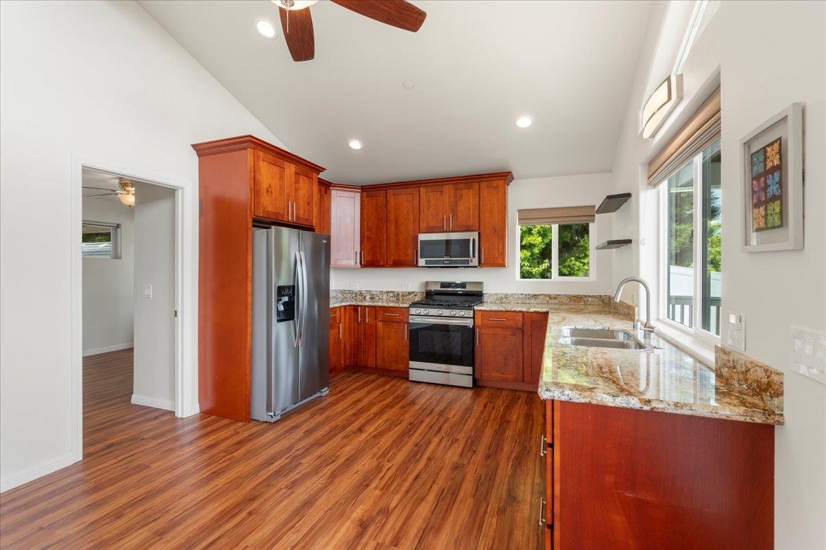 752 Awalau Rd Property Photo 17