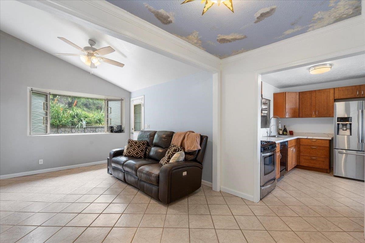 720 Kekona Pl Property Photo 5