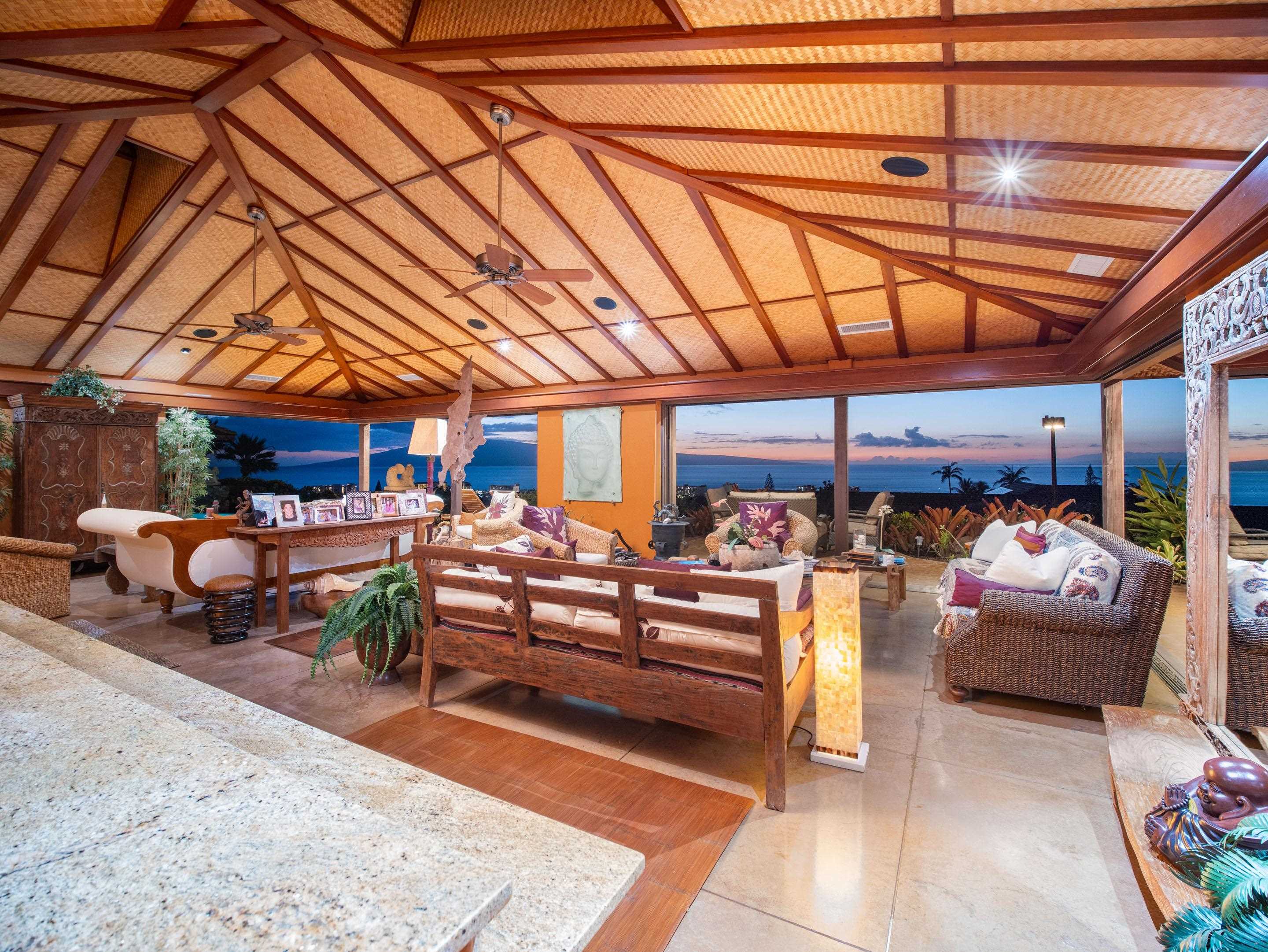 26 E Mahi Pua Pl Property Photo 5
