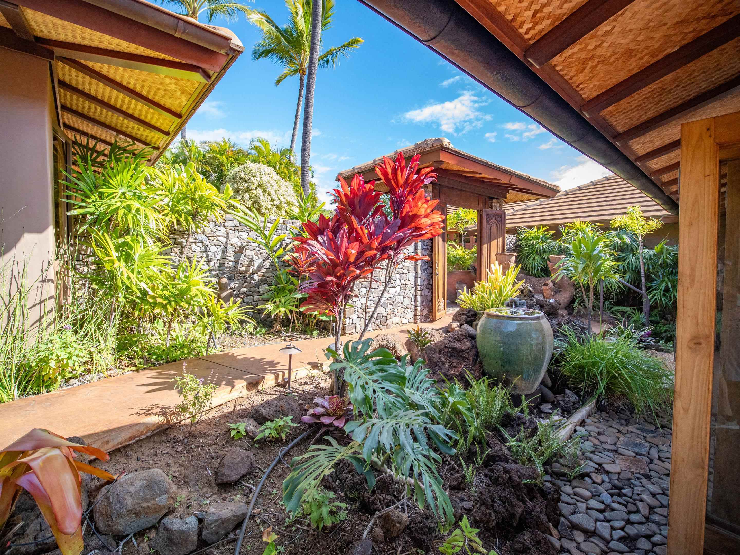 26 E Mahi Pua Pl Property Photo 33