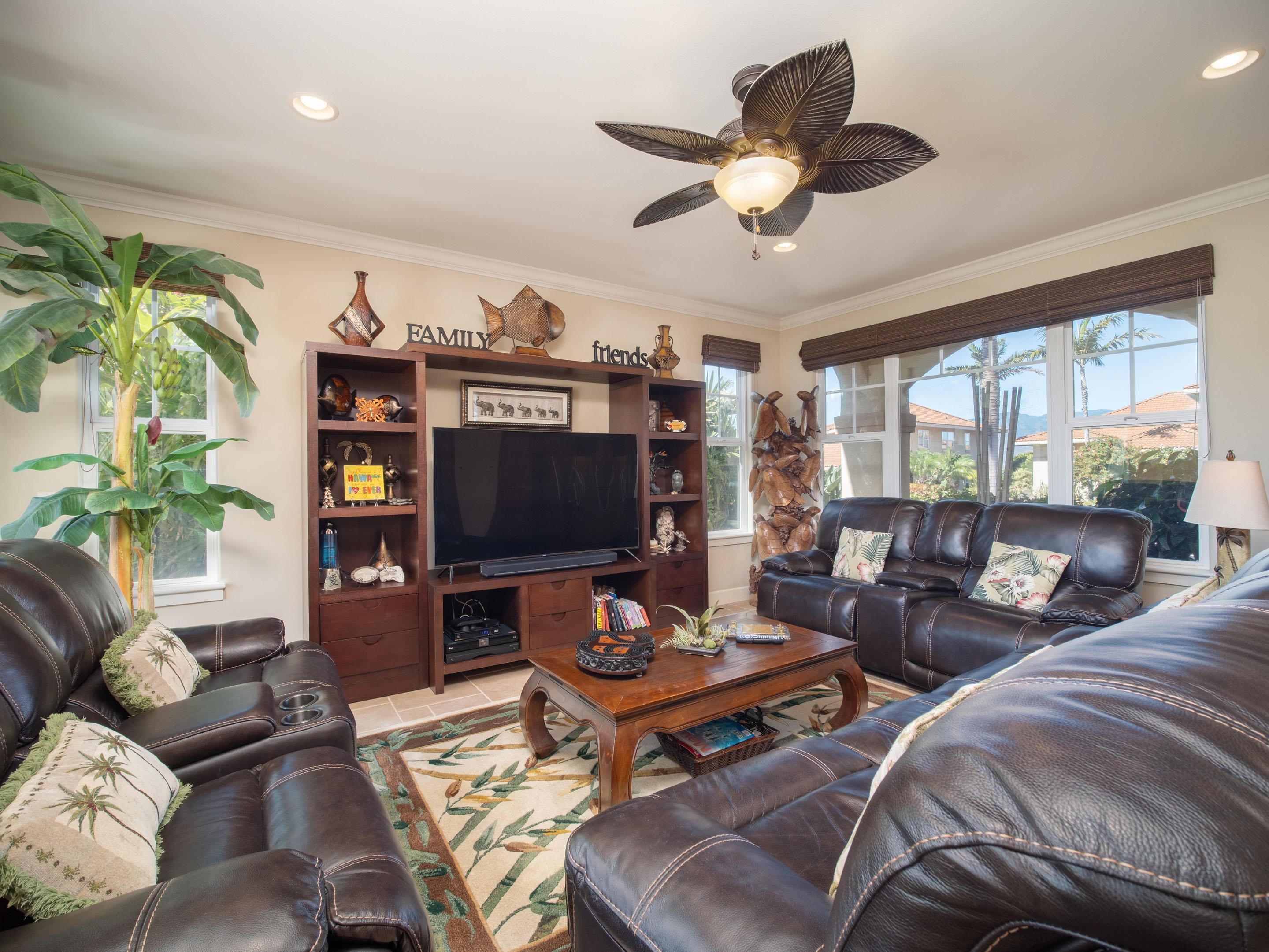 1699 Hihimanu St Property Photo 3