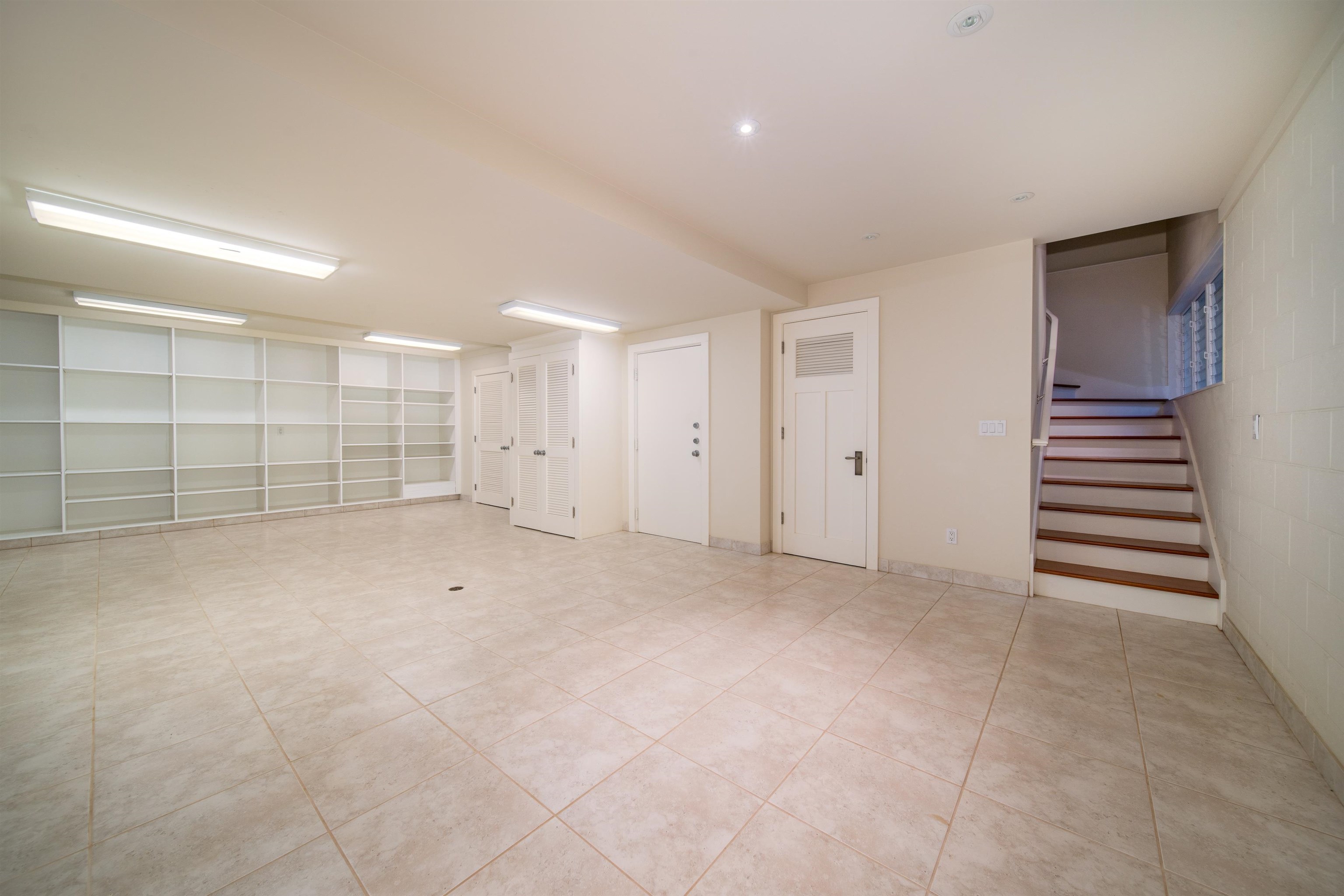 730 Lower Kimo Dr Property Photo 45