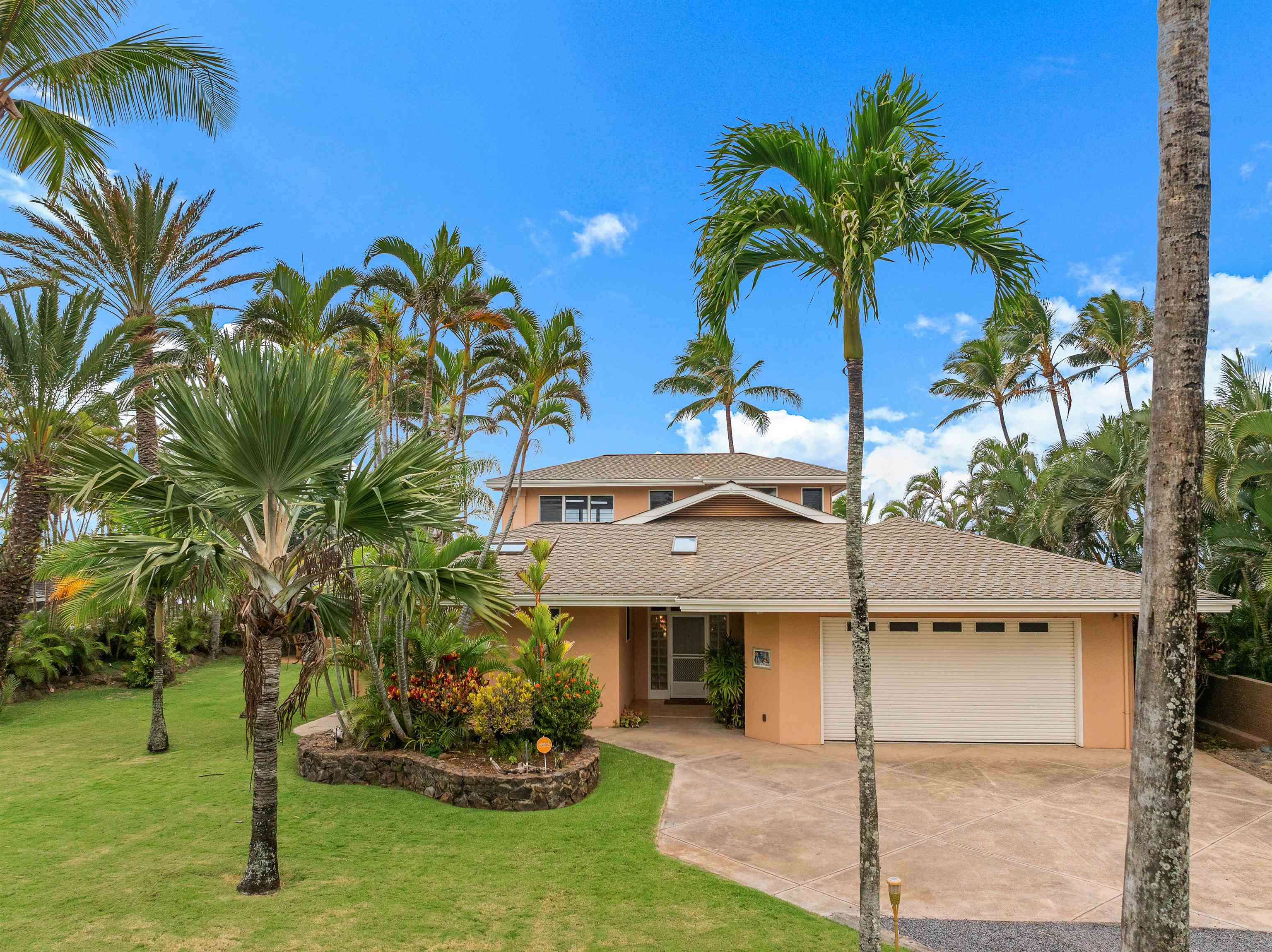 111 Aleiki Pl Property Photo 1