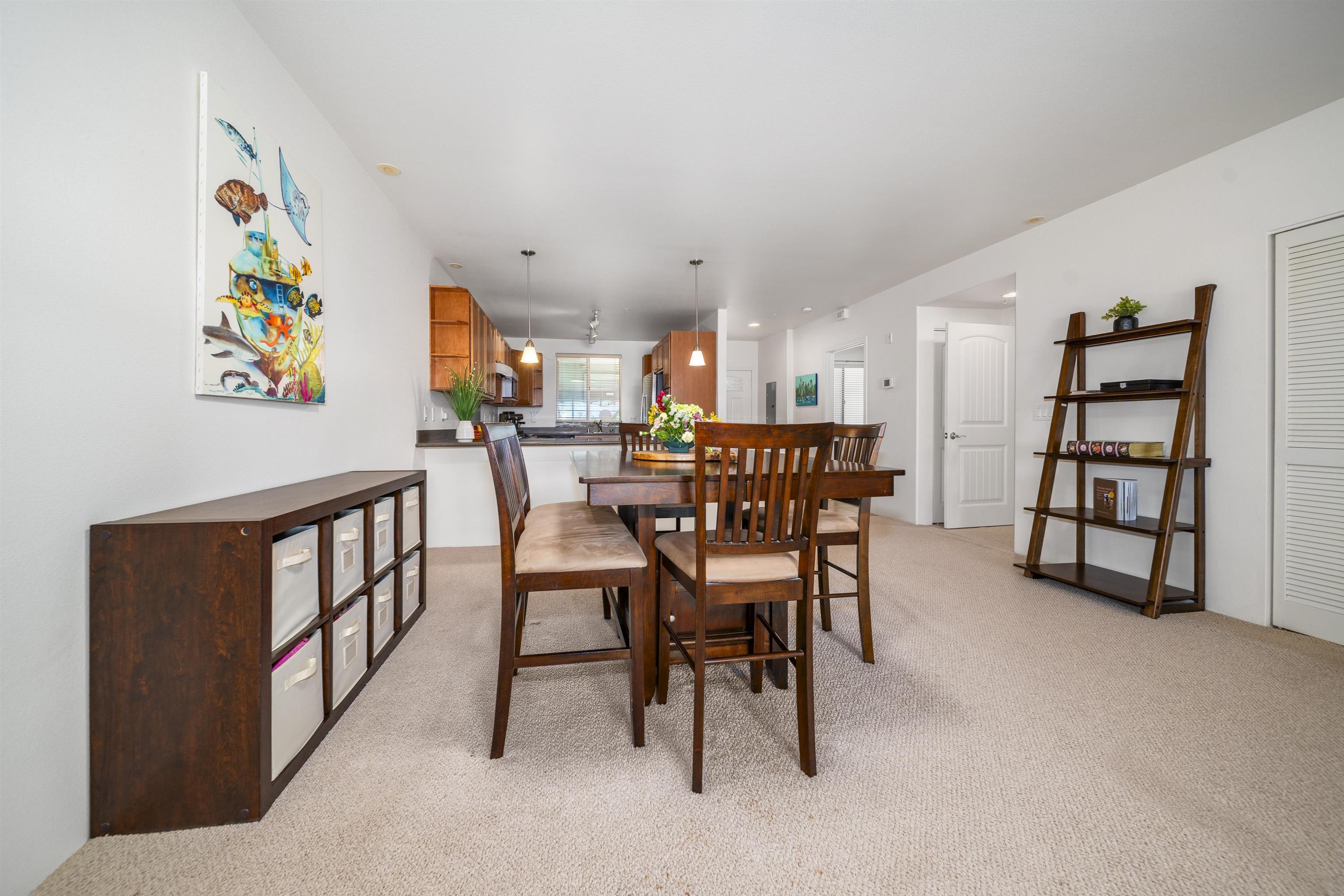 1233 Limahana Cir Property Photo 5