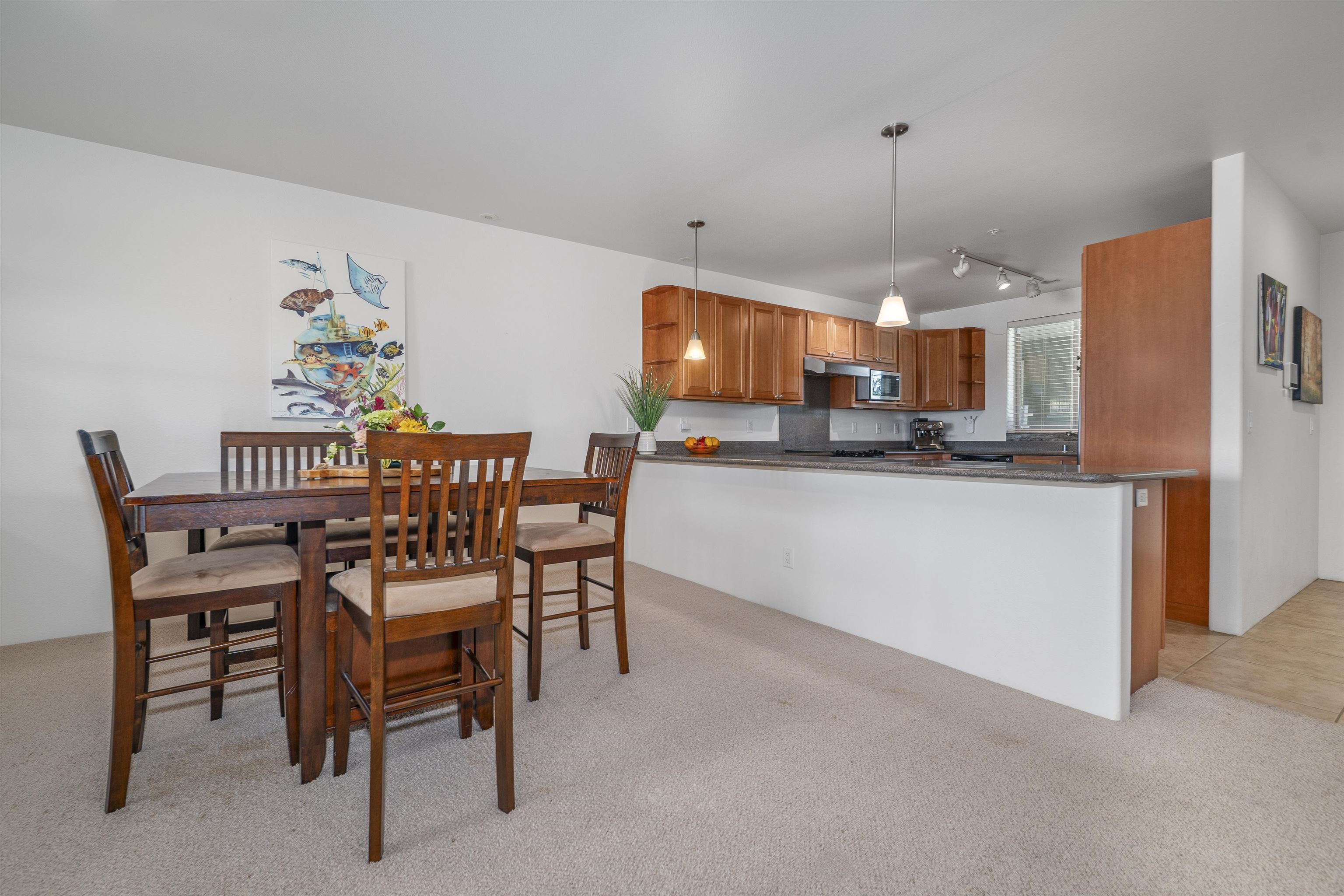 1233 Limahana Cir Property Photo 8