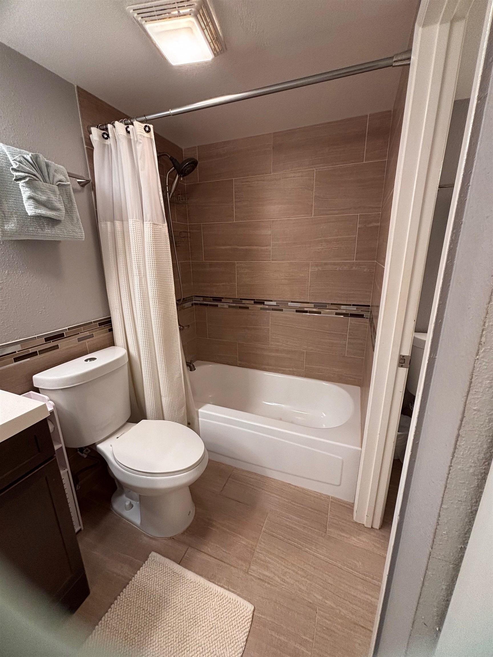 160 Keonekai Rd Property Photo 18