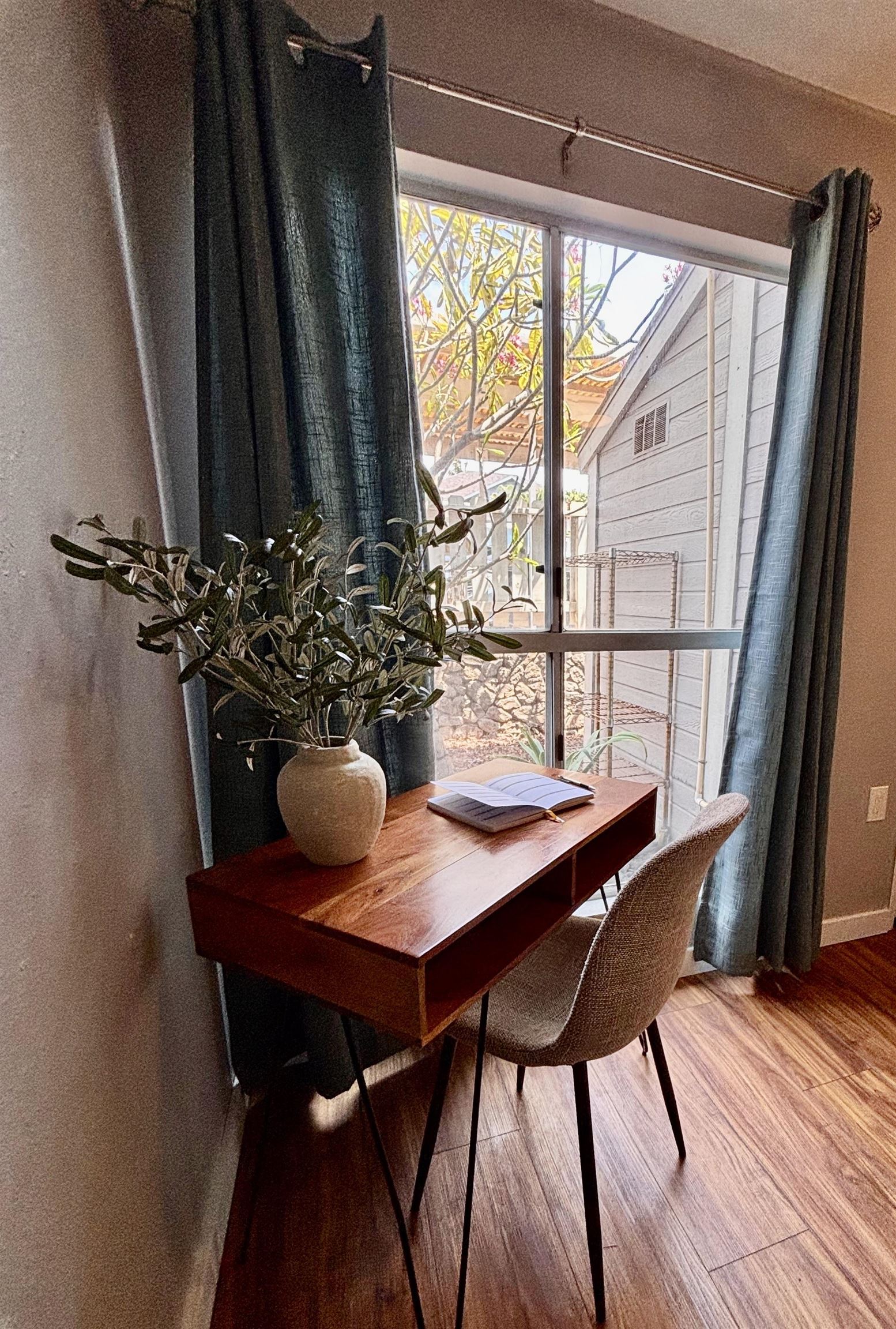 160 Keonekai Rd Property Photo 21