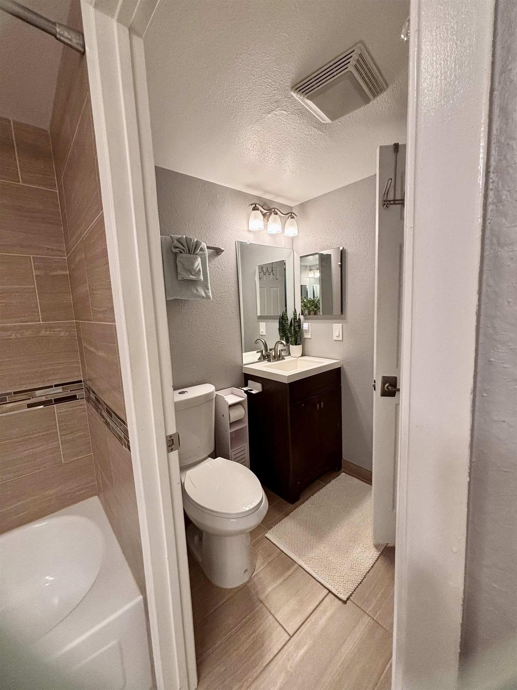 160 Keonekai Rd Property Photo 22