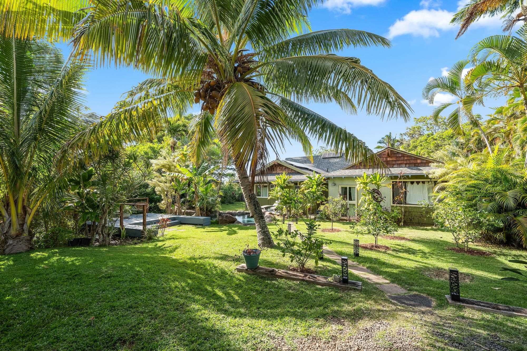 690 E Kuiaha Rd Property Photo 40