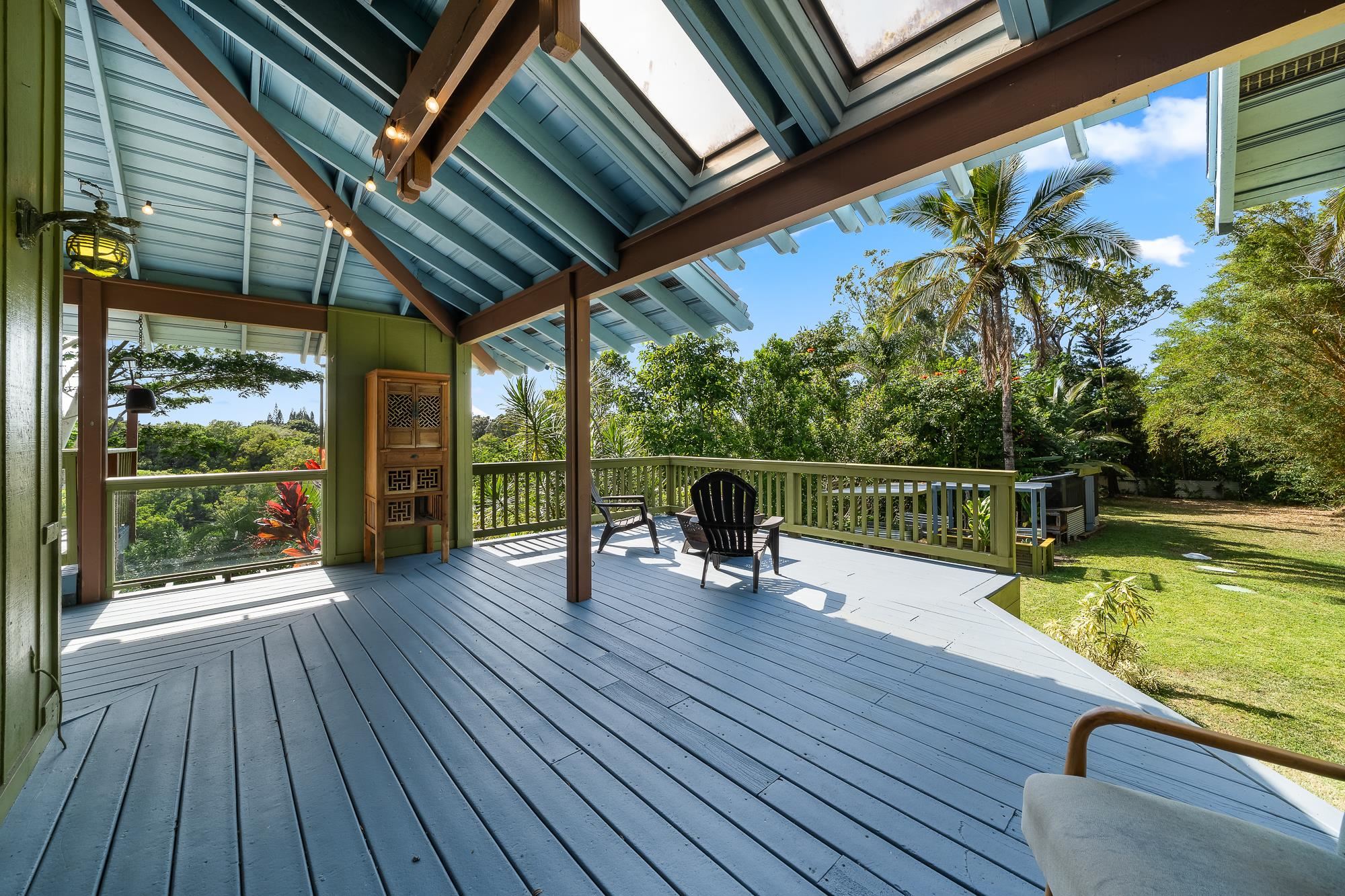 690 E Kuiaha Rd Property Photo 46