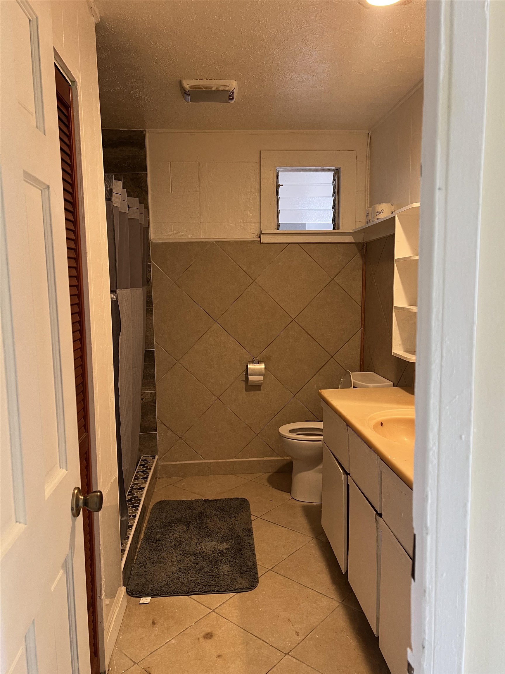 737 Kolani Pl Property Photo 10