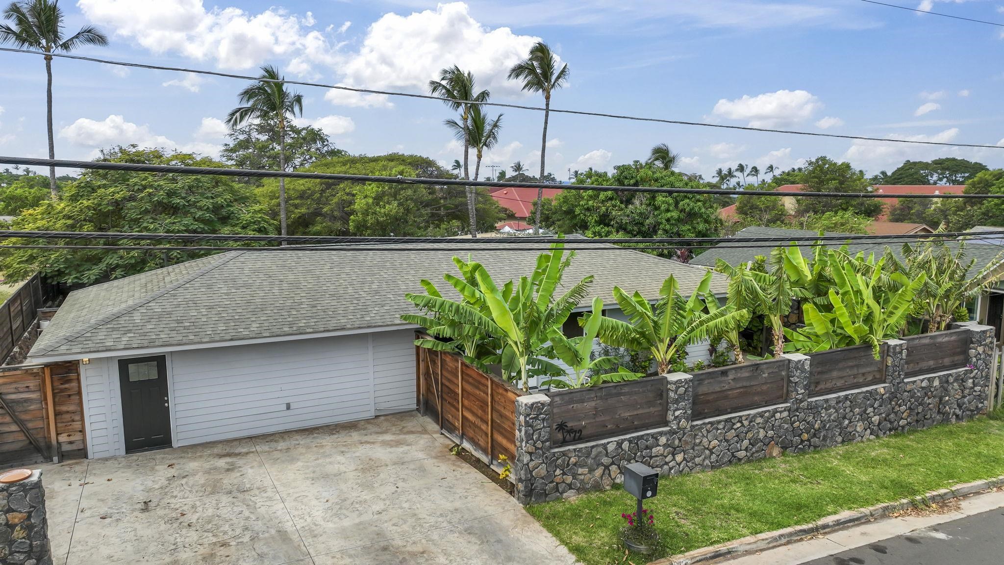 72 KUPUNA St