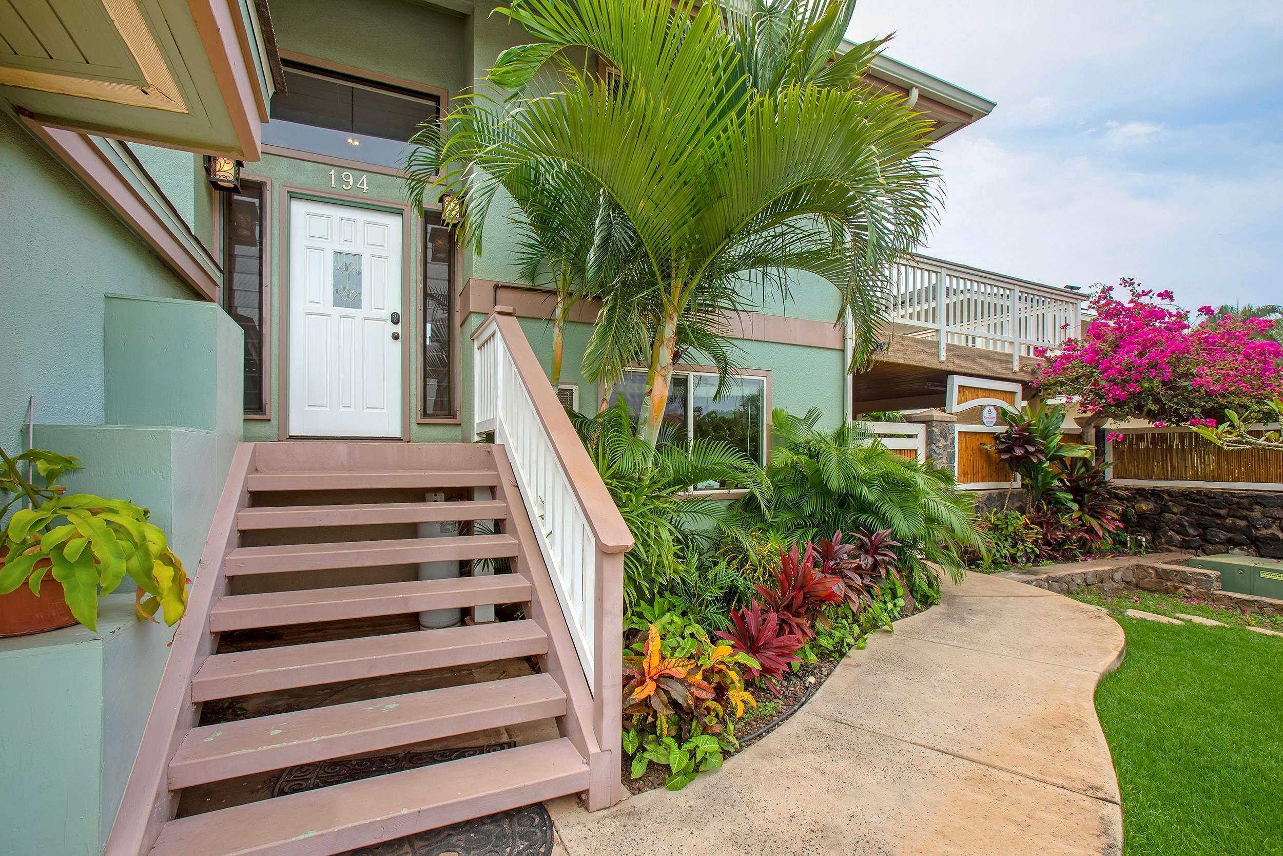 194 Kamakoi Loop Property Photo 5