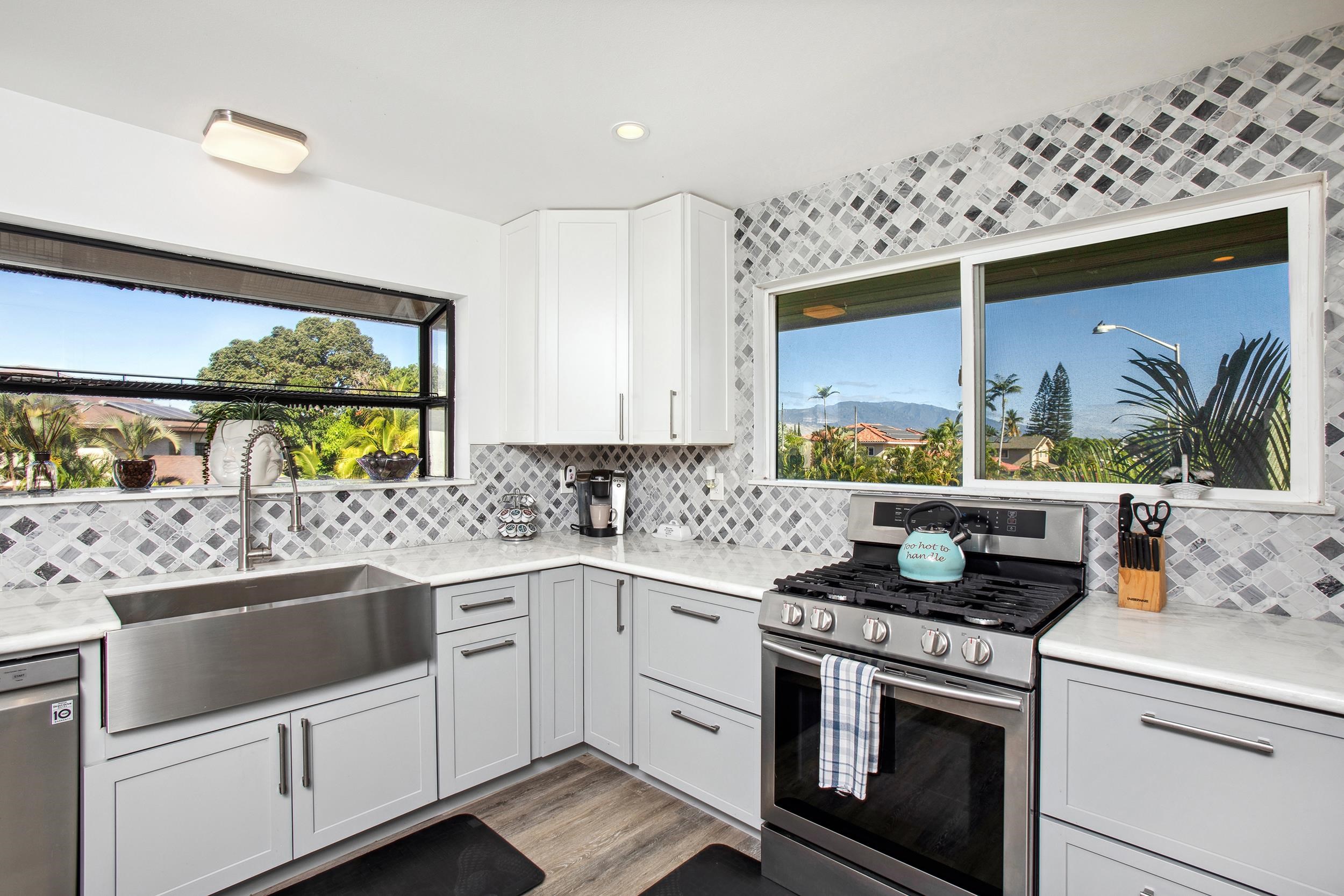 194 Kamakoi Loop Property Photo 9