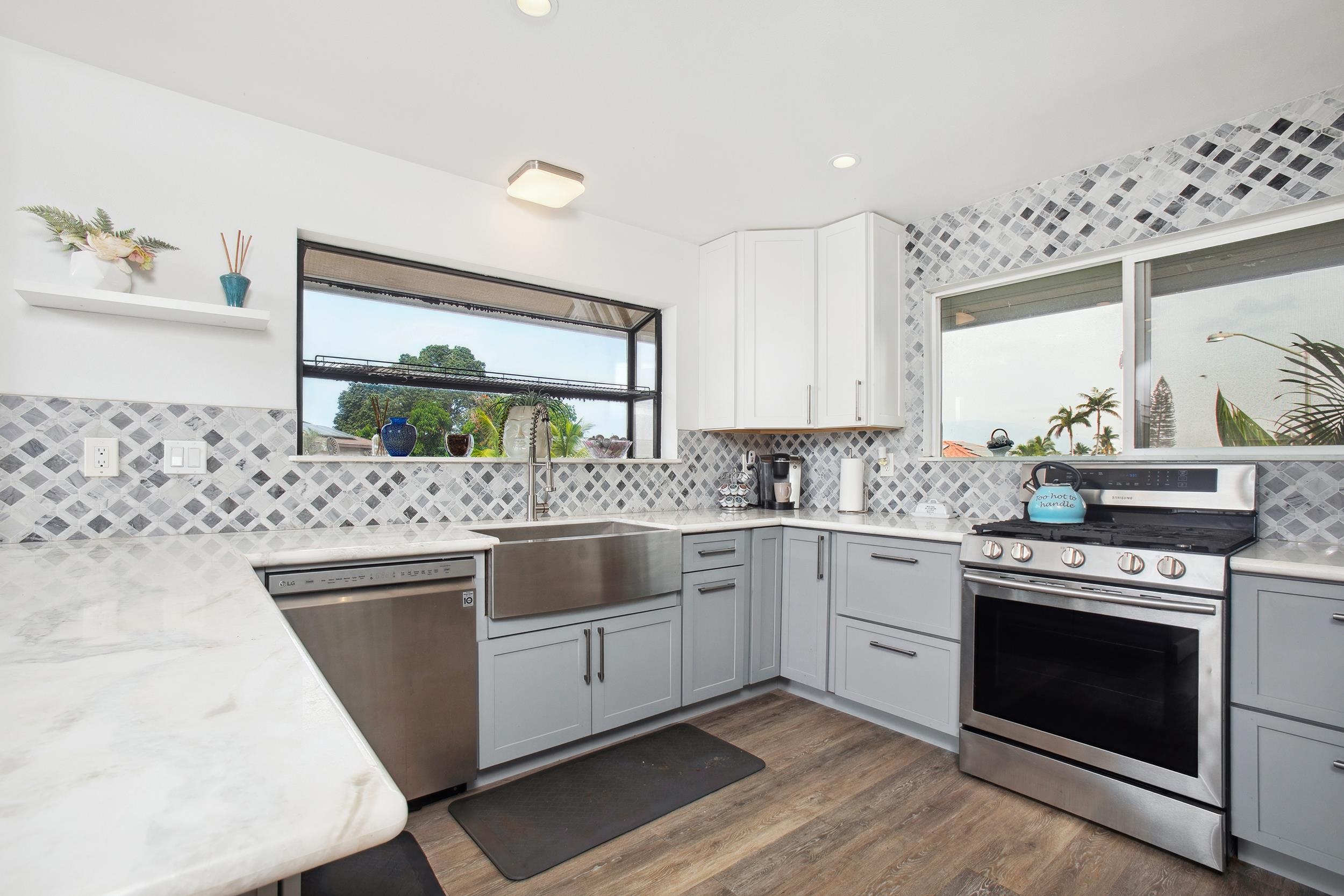 194 Kamakoi Loop Property Photo 11