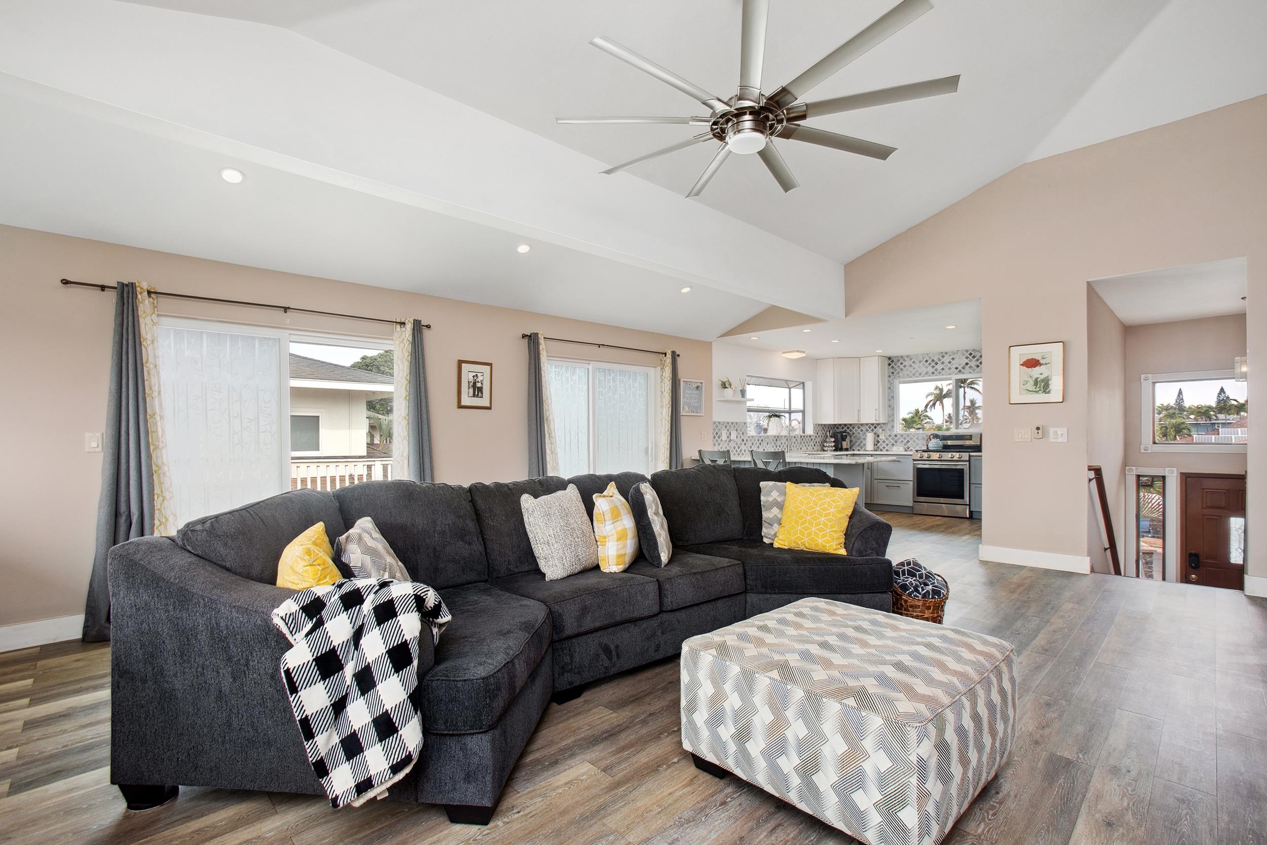 194 Kamakoi Loop Property Photo 14