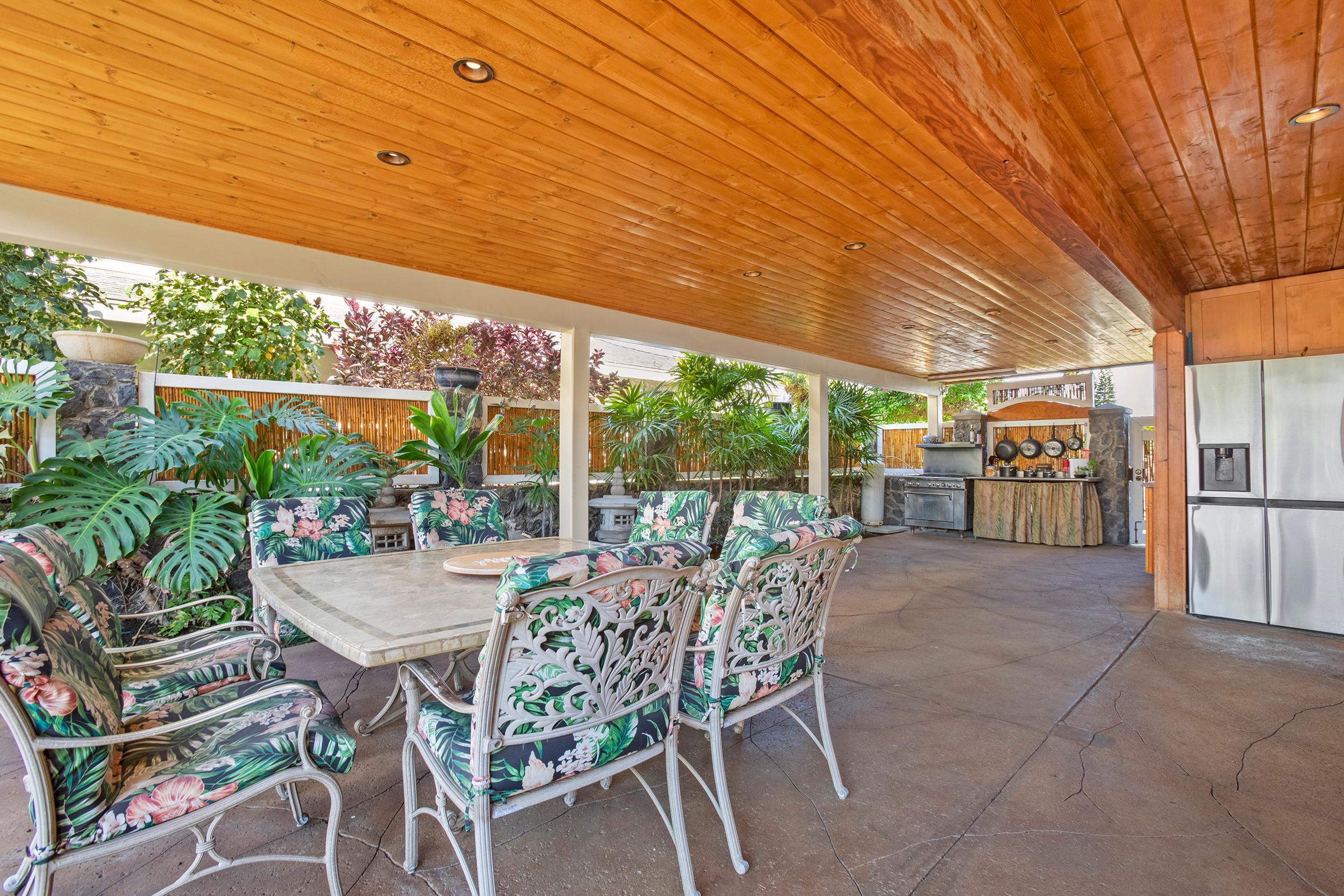 194 Kamakoi Loop Property Photo 40