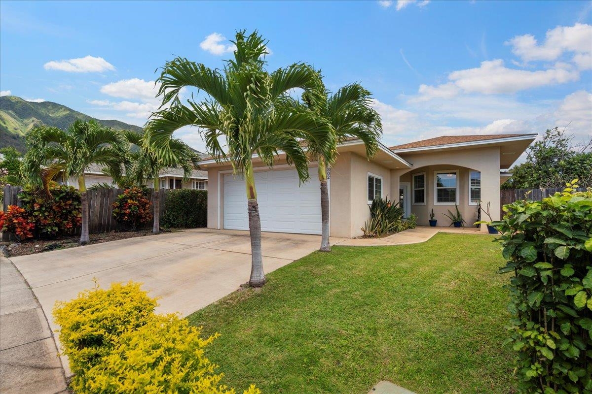 302 Kama St