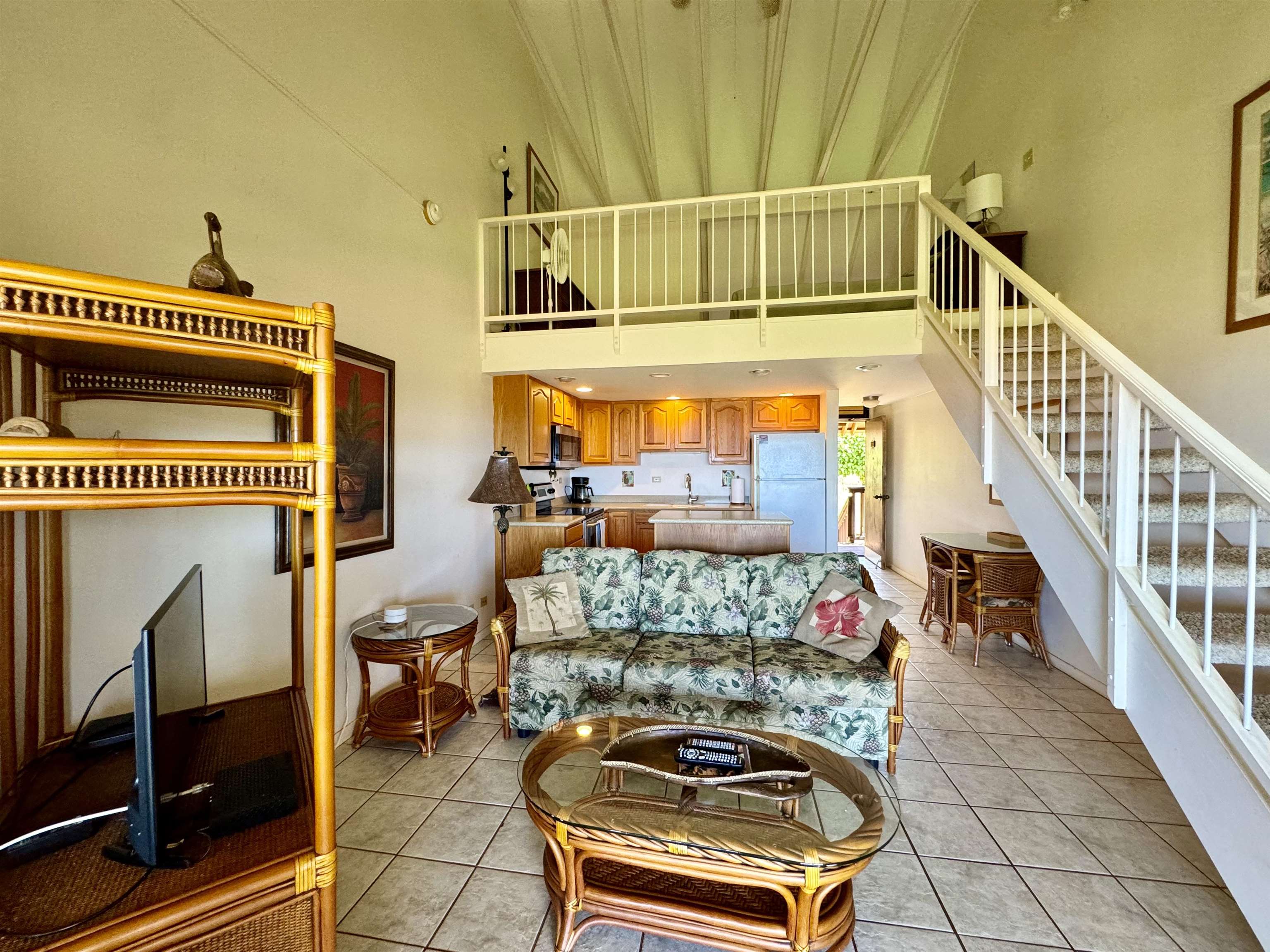 255 Kepuhi Pl Property Photo 5