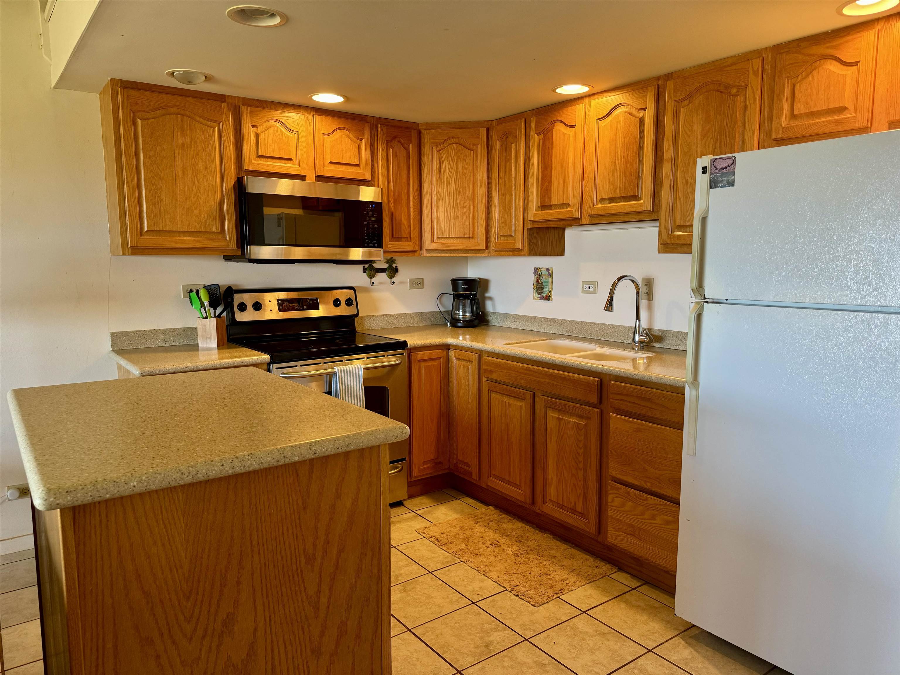 255 Kepuhi Pl Property Photo 8