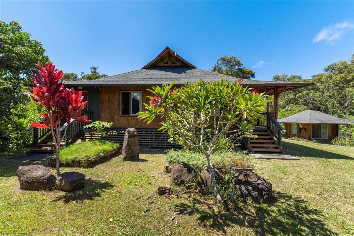 590 E Kuiaha Rd Property Photo 12
