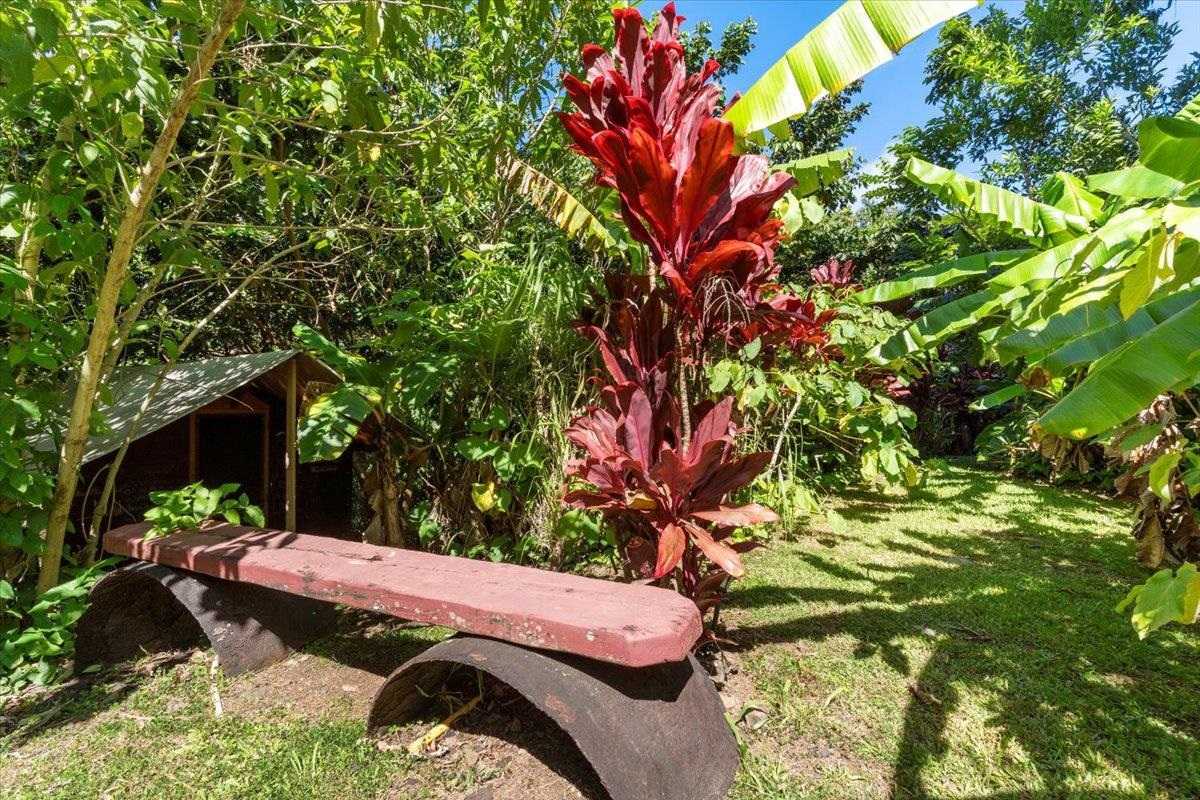 590 E Kuiaha Rd Property Photo 15