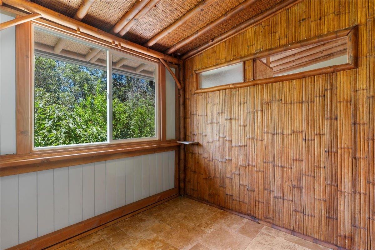 590 E Kuiaha Rd Property Photo 26