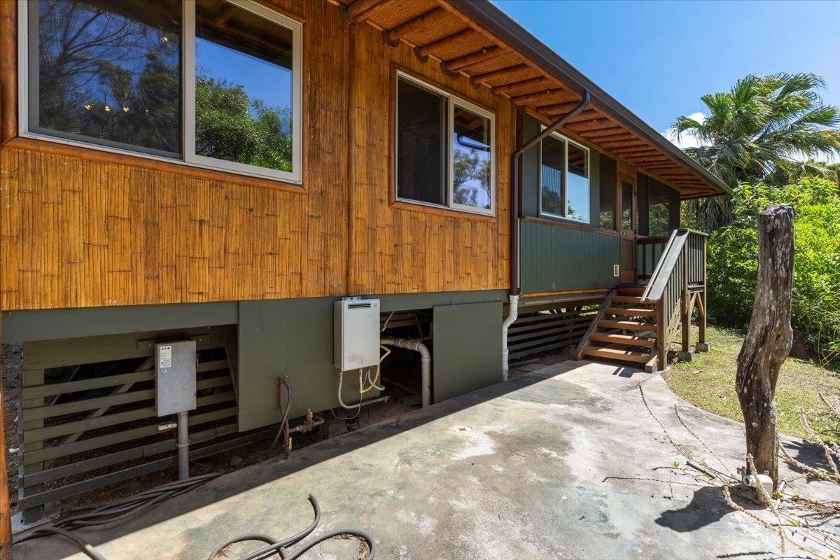 590 E Kuiaha Rd Property Photo 27