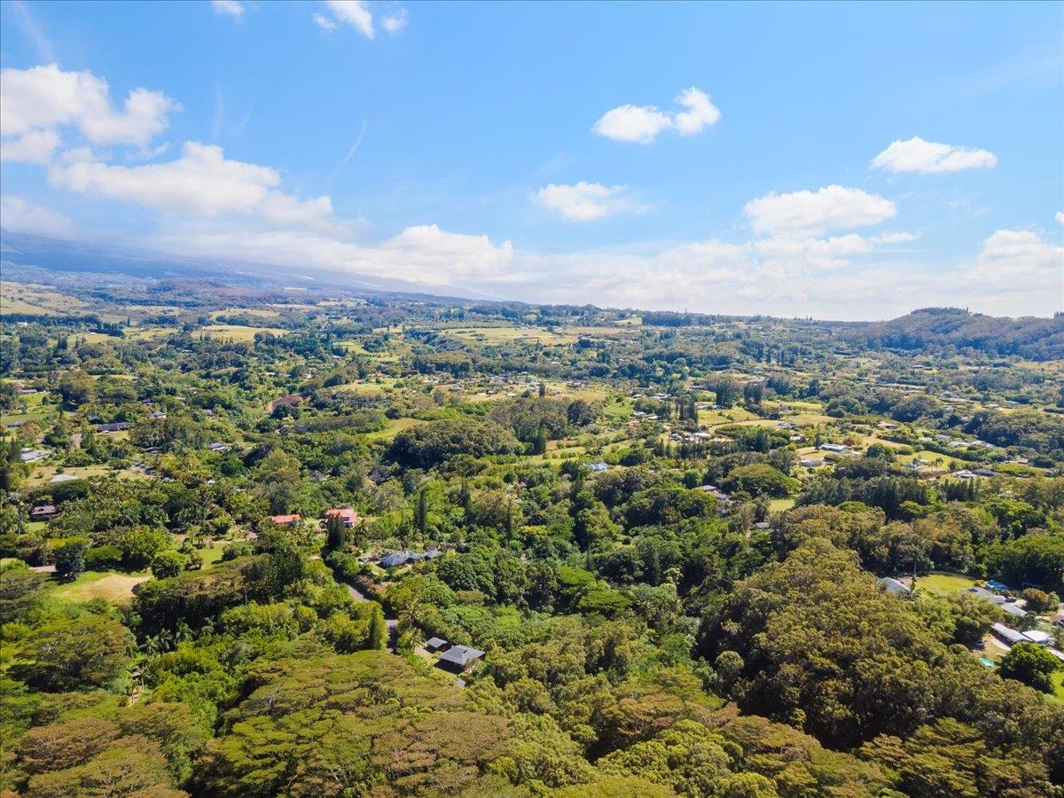 590 E Kuiaha Rd Property Photo 43