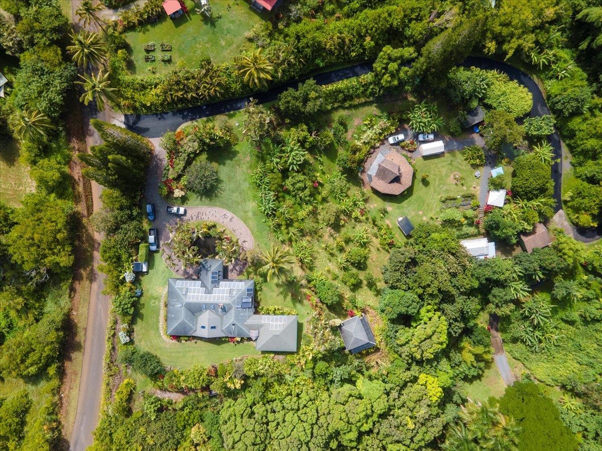 630 E Kuiaha Rd Property Photo 1