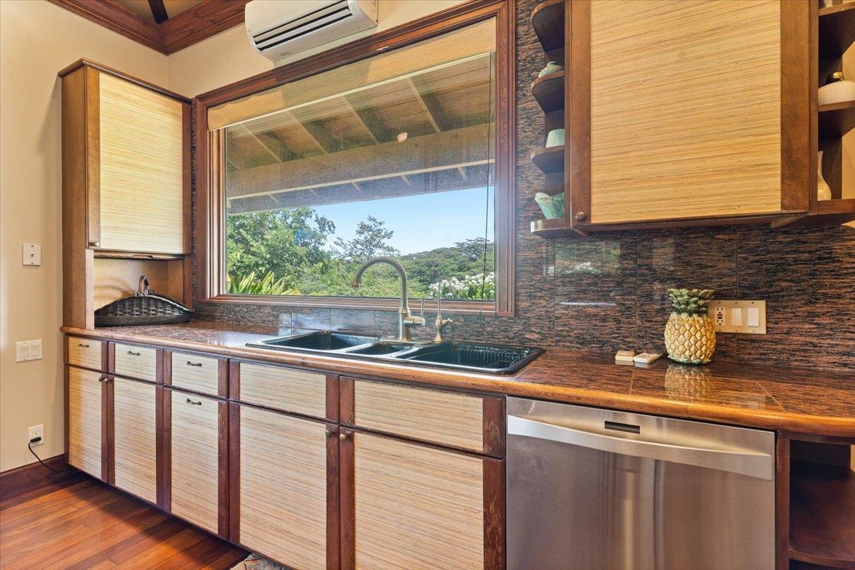630 E Kuiaha Rd Property Photo 10