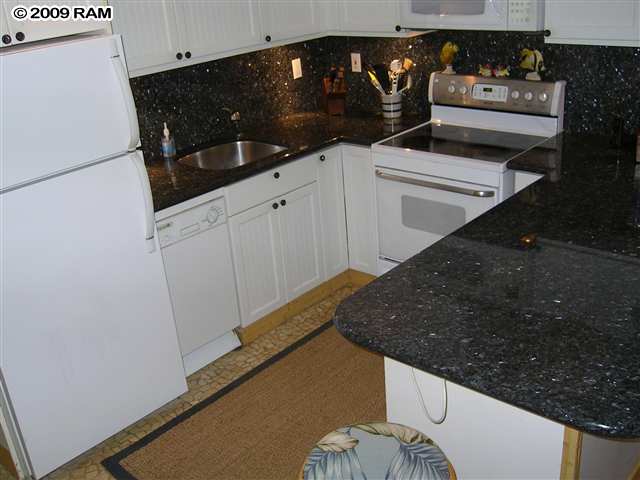 4435 Lower Honoapiilani Property Photo 5
