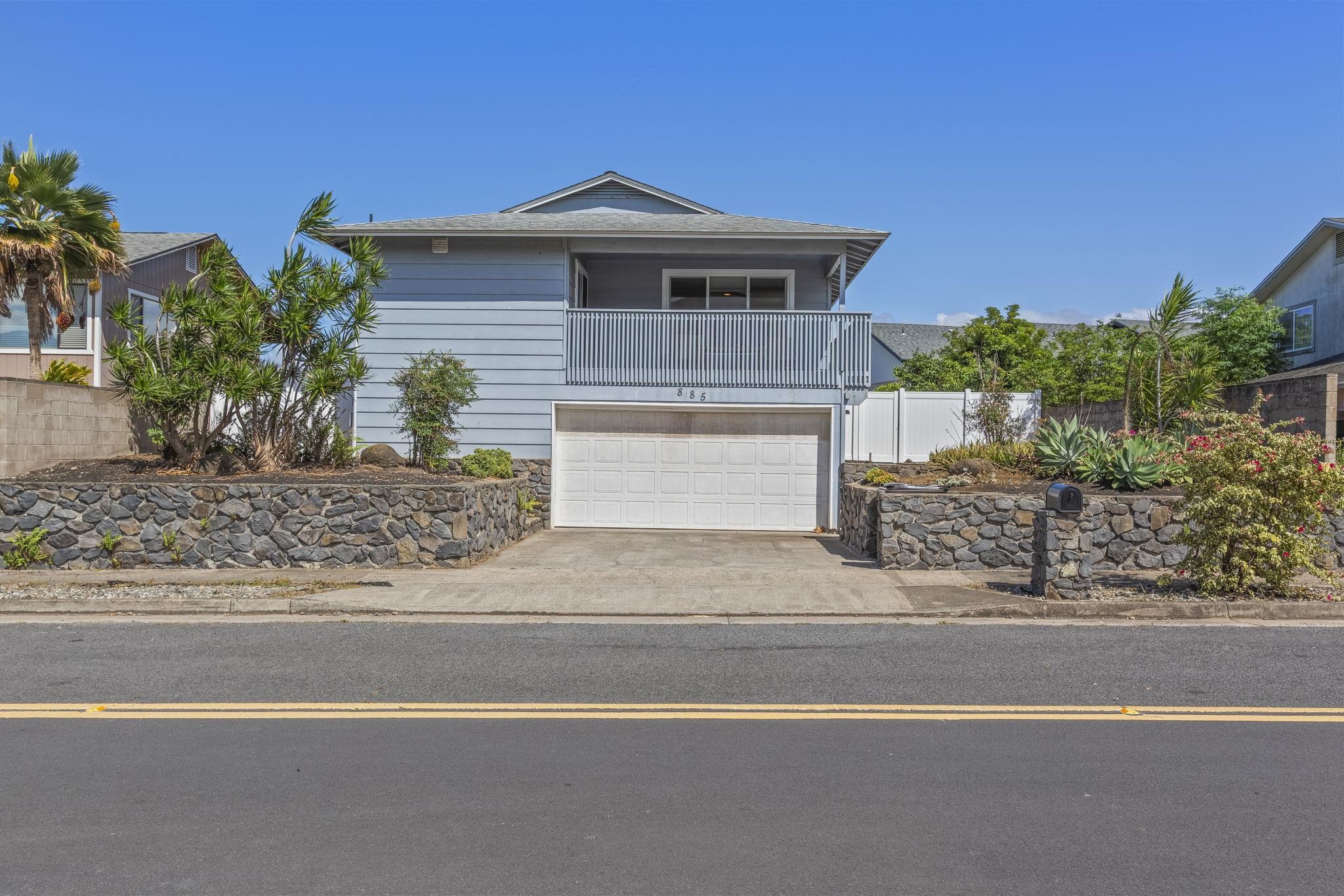 885 Haunani Pl Property Photo 3