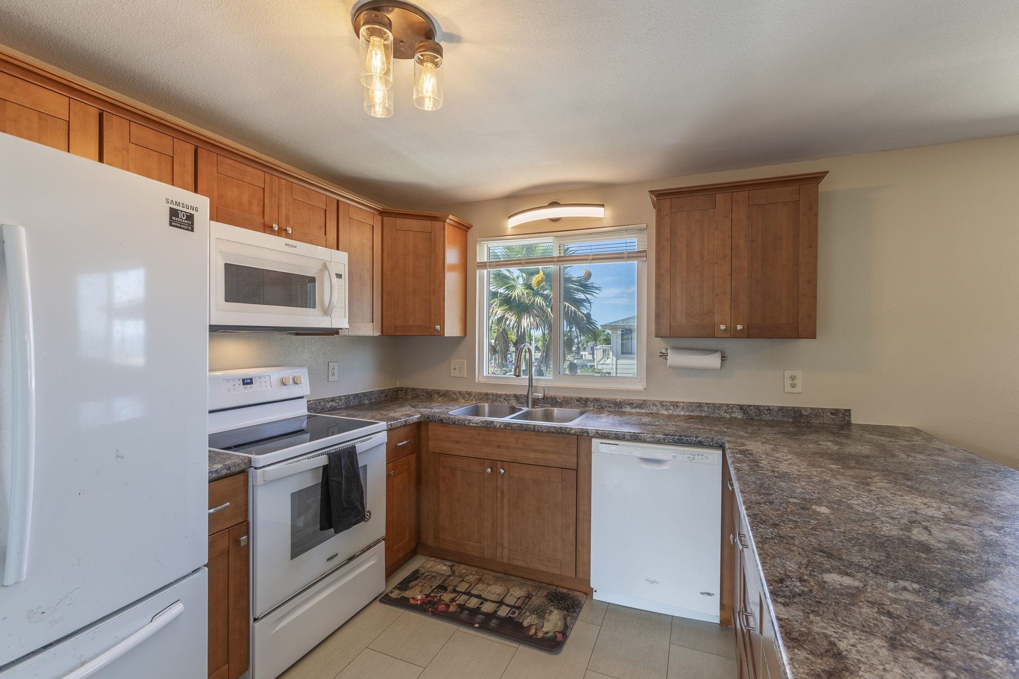 885 Haunani Pl Property Photo 6