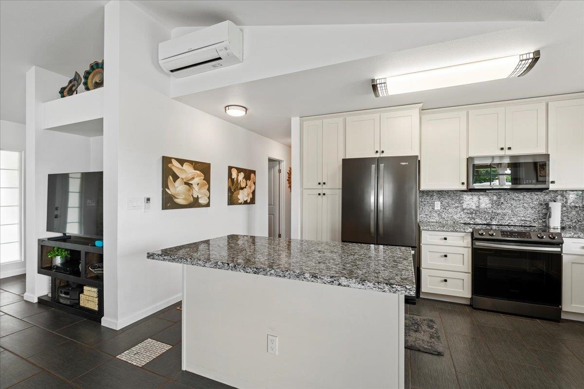 20 Hoe Pl Property Photo 16