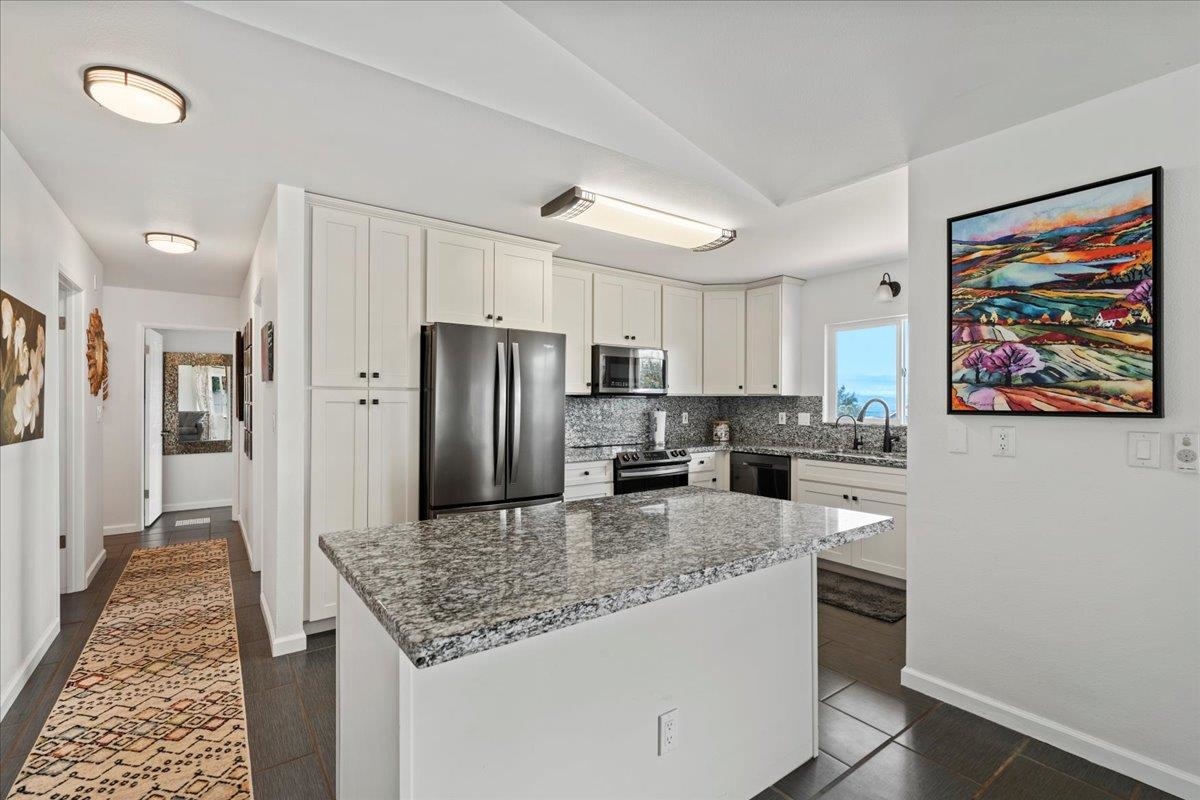 20 Hoe Pl Property Photo 19