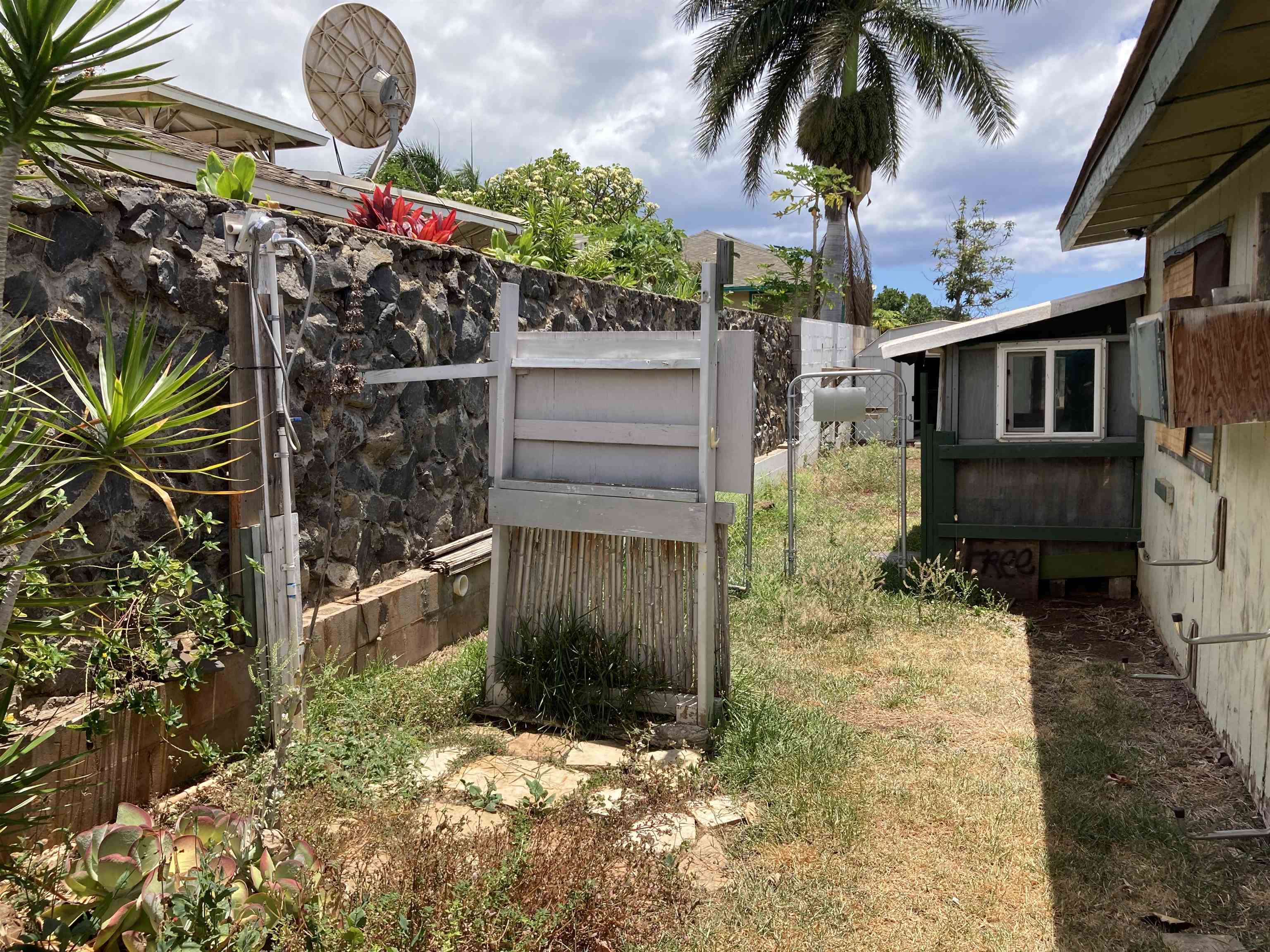 138 Kupuna St Property Photo 5